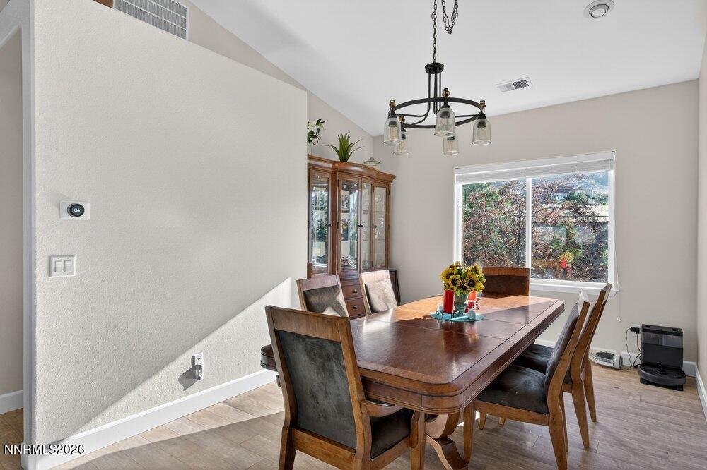 Escondido, California, 92025, United States, 5 Bedrooms Bedrooms, ,4 BathroomsBathrooms,Residential,Active,2032392