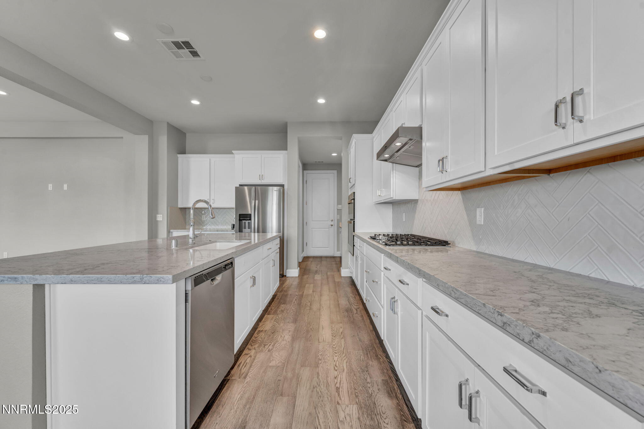 47-web-or-mls-9267-blue-basin-trl