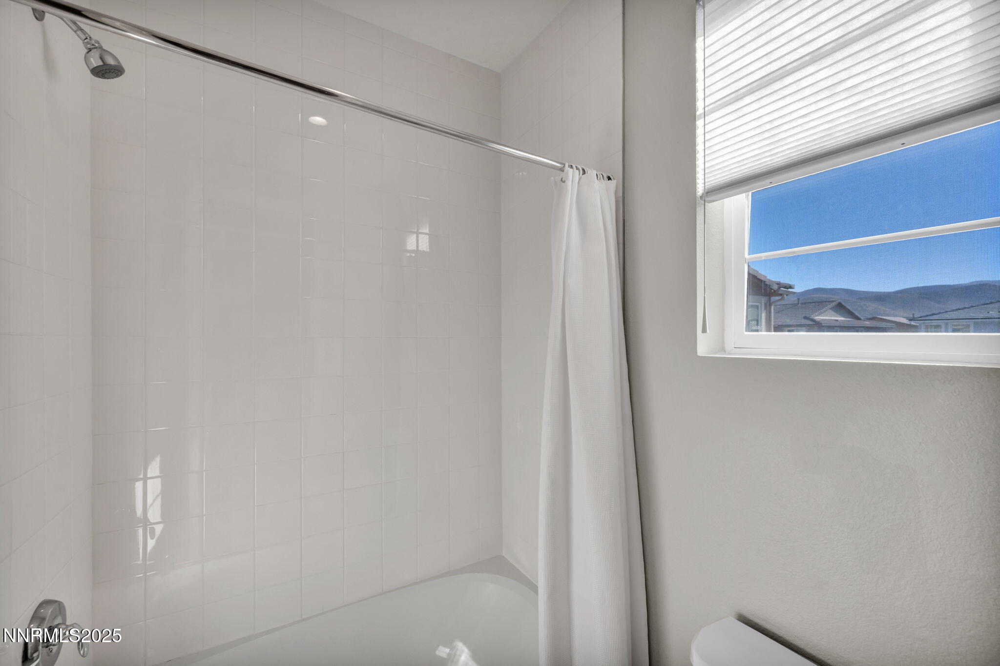 77-web-or-mls-9267-blue-basin-trl