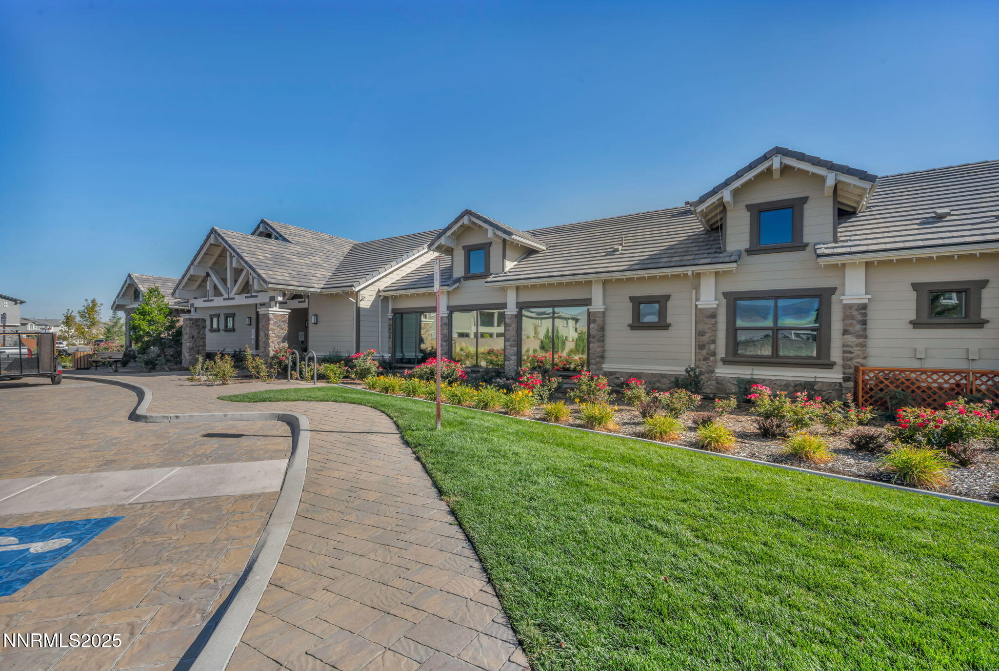 22-web-or-mls-9267-blue-basin-trl