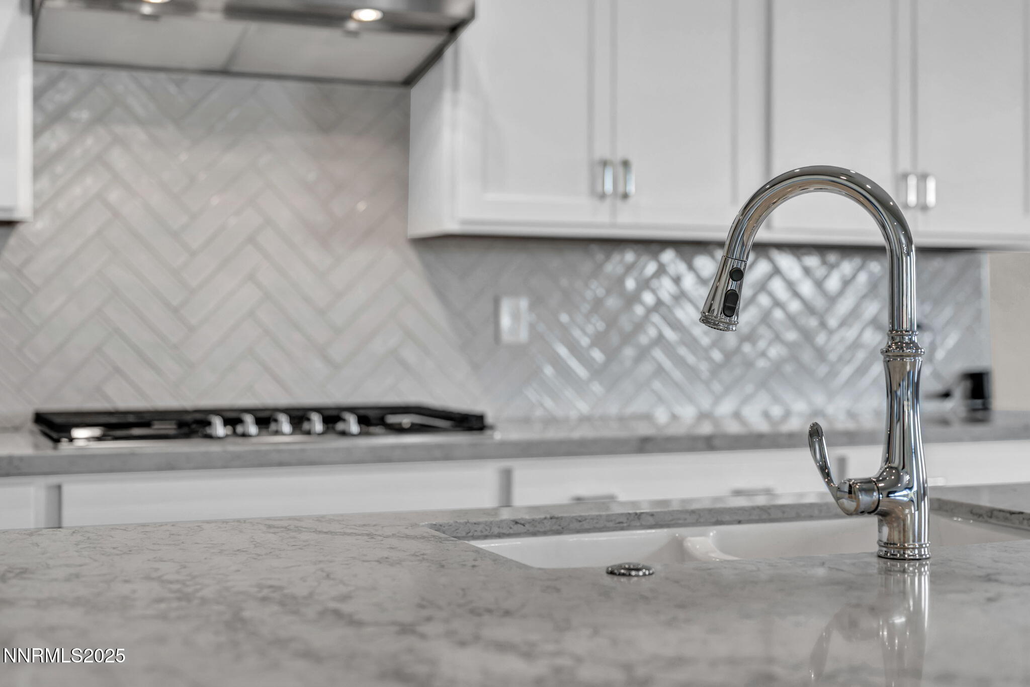 36-web-or-mls-9267-blue-basin-trl