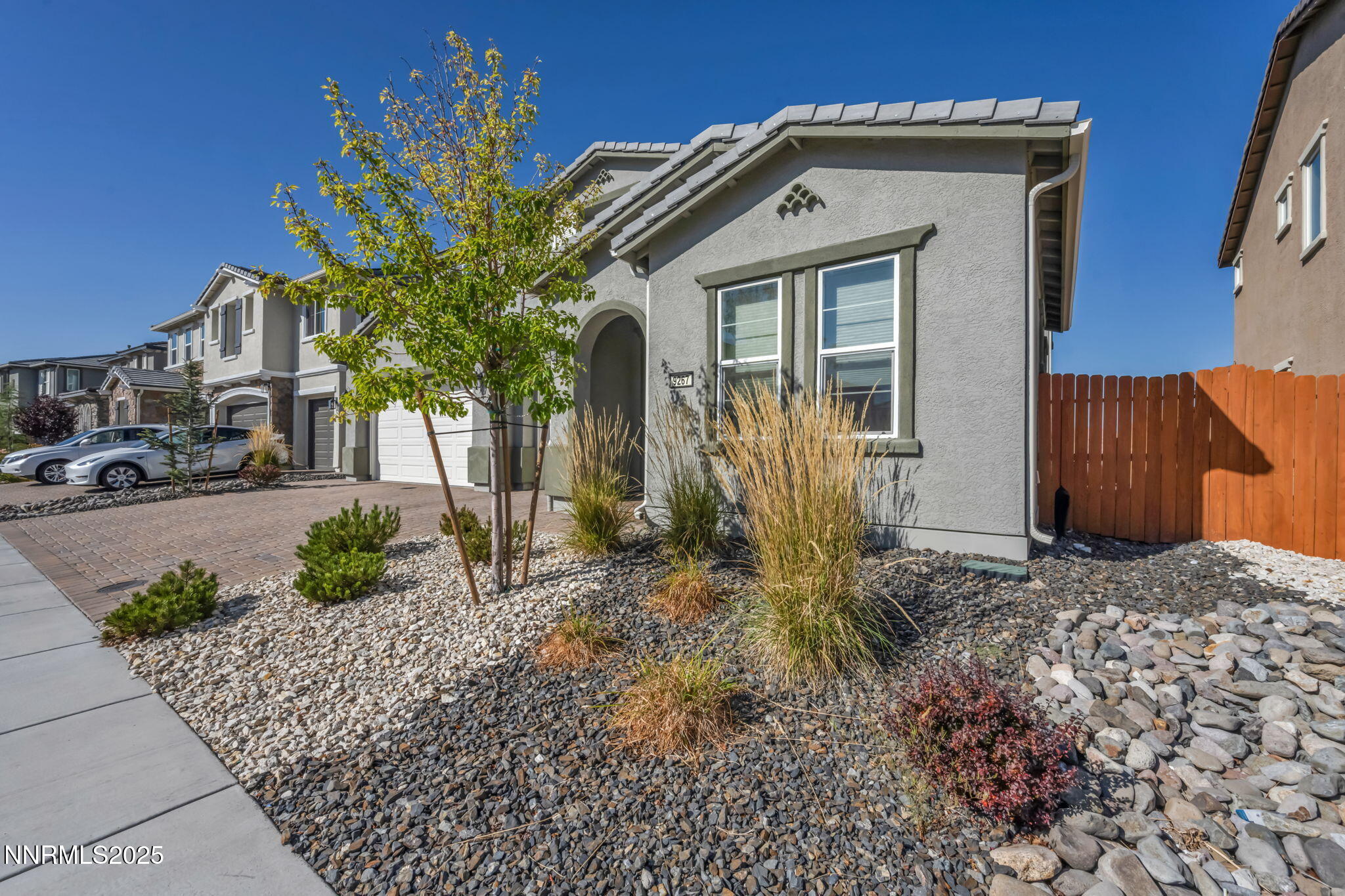 3-web-or-mls-9267-blue-basin-trl