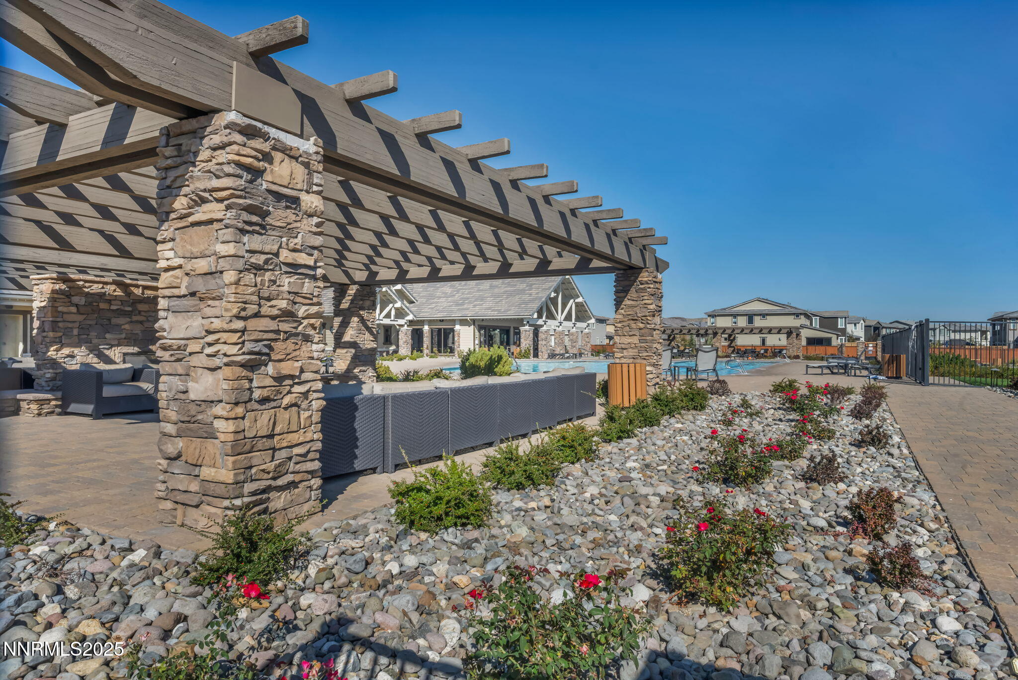 23-web-or-mls-9267-blue-basin-trl