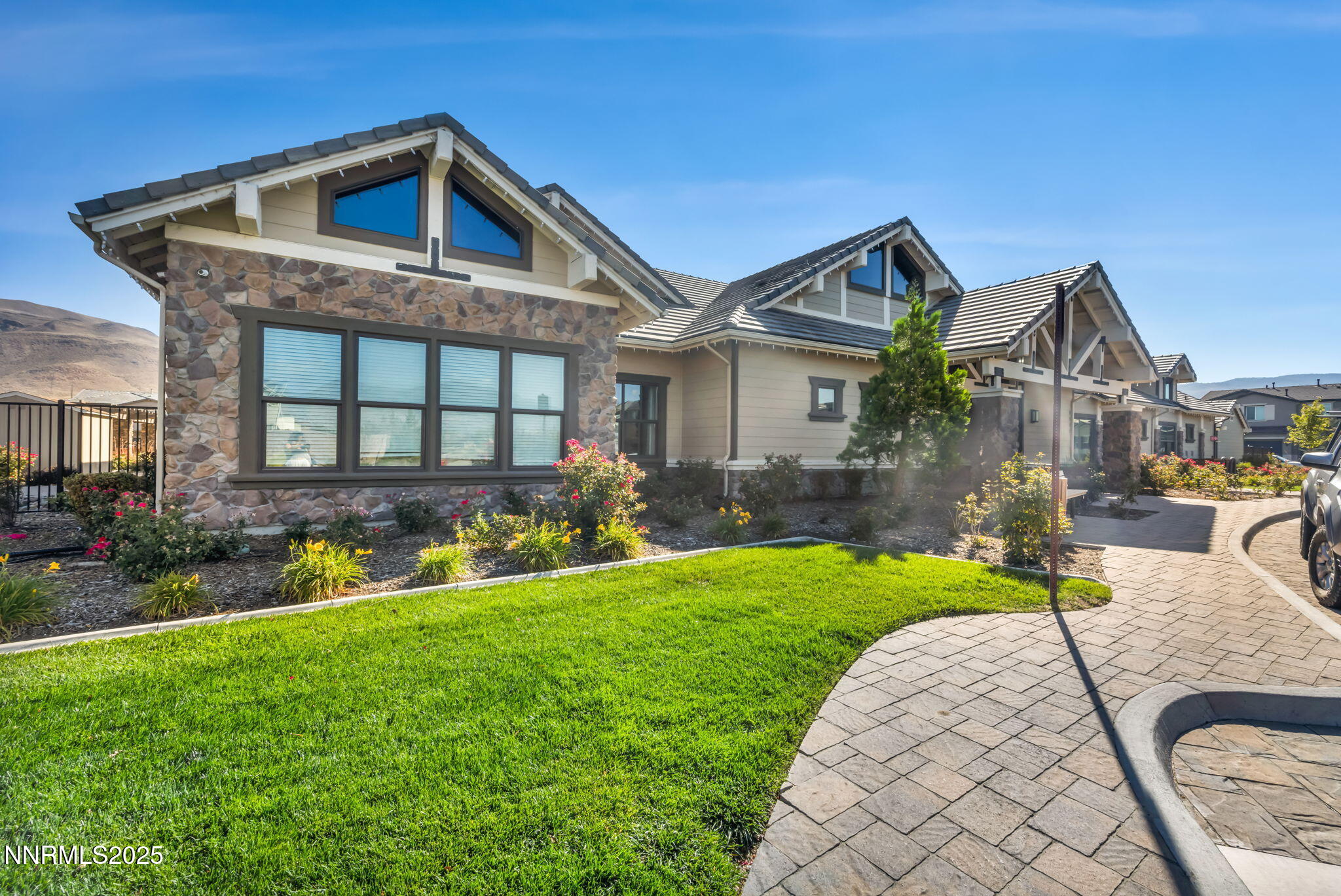 20-web-or-mls-9267-blue-basin-trl