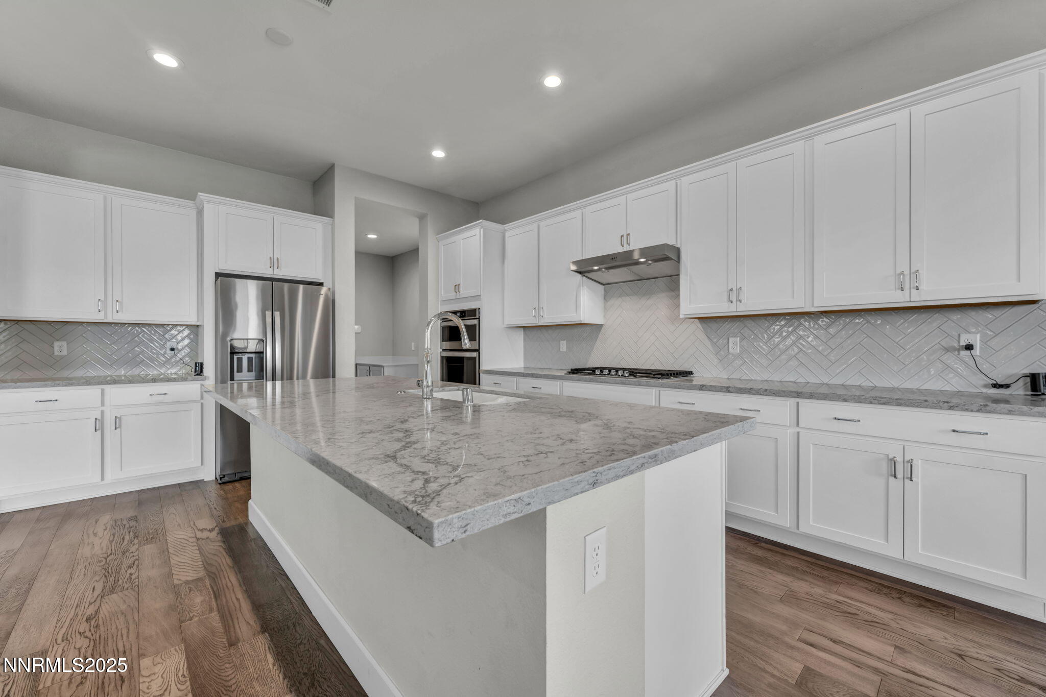 46-web-or-mls-9267-blue-basin-trl