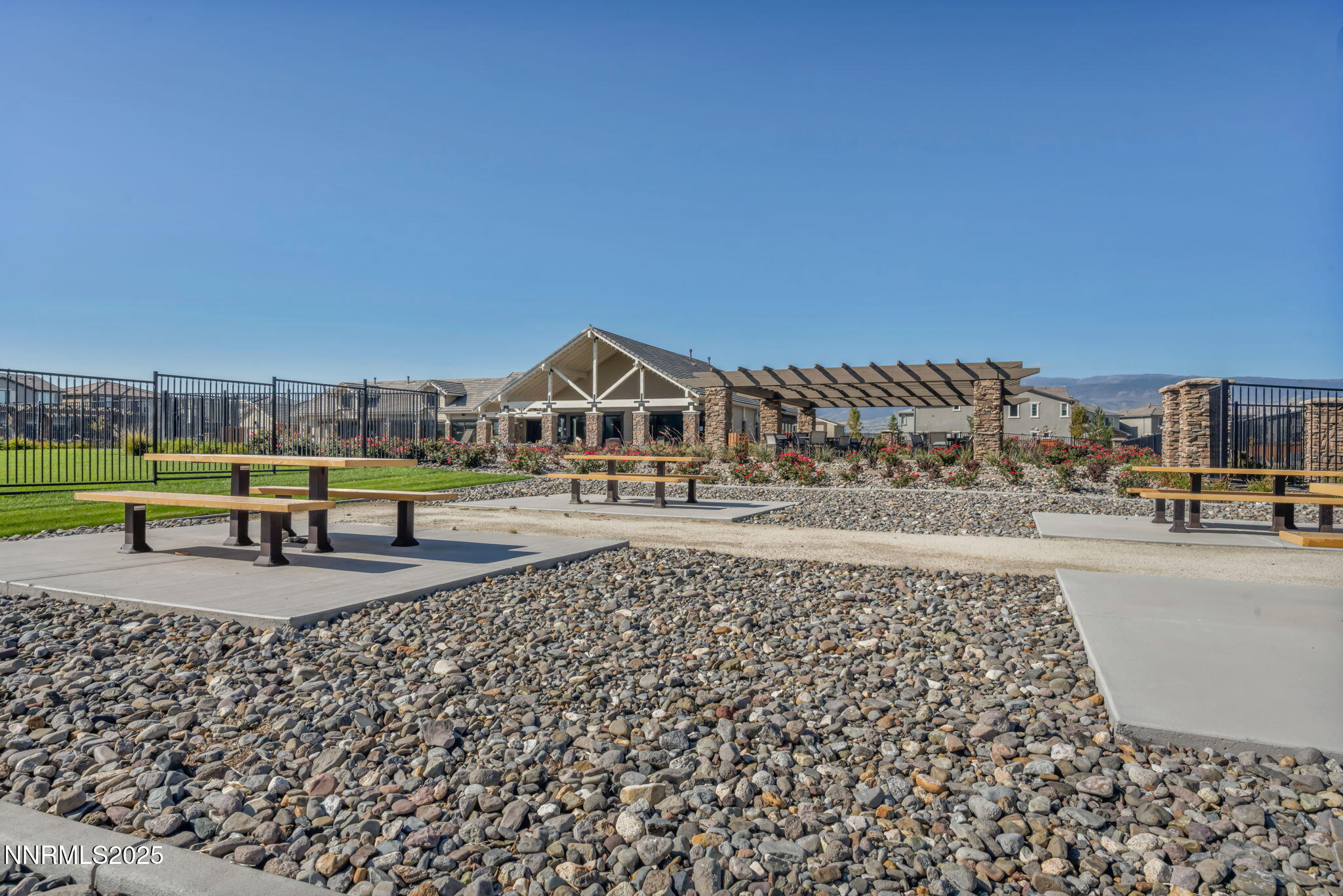 19-web-or-mls-9267-blue-basin-trl