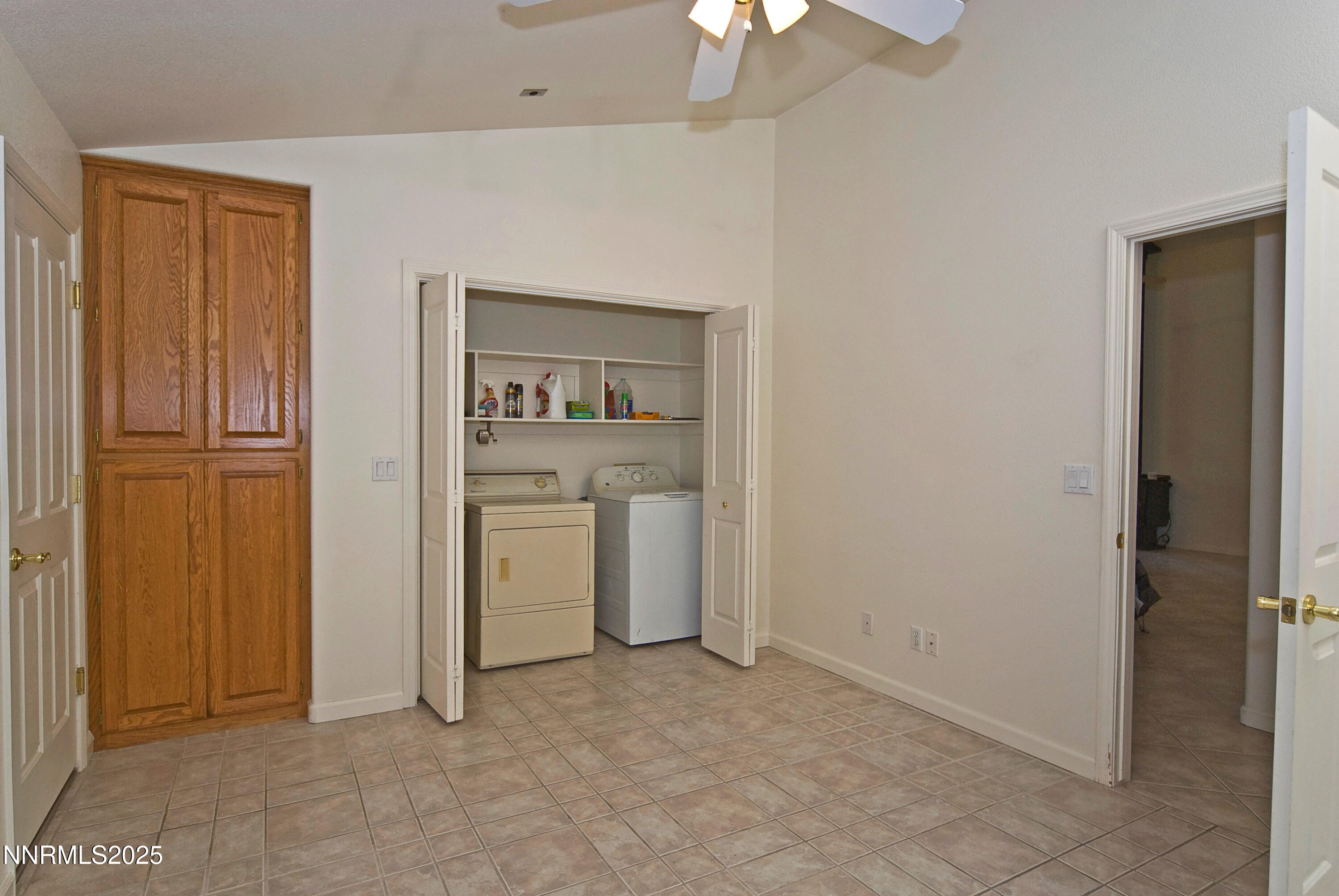 505 Hunter Park Wy Fallon NV-print-039-0