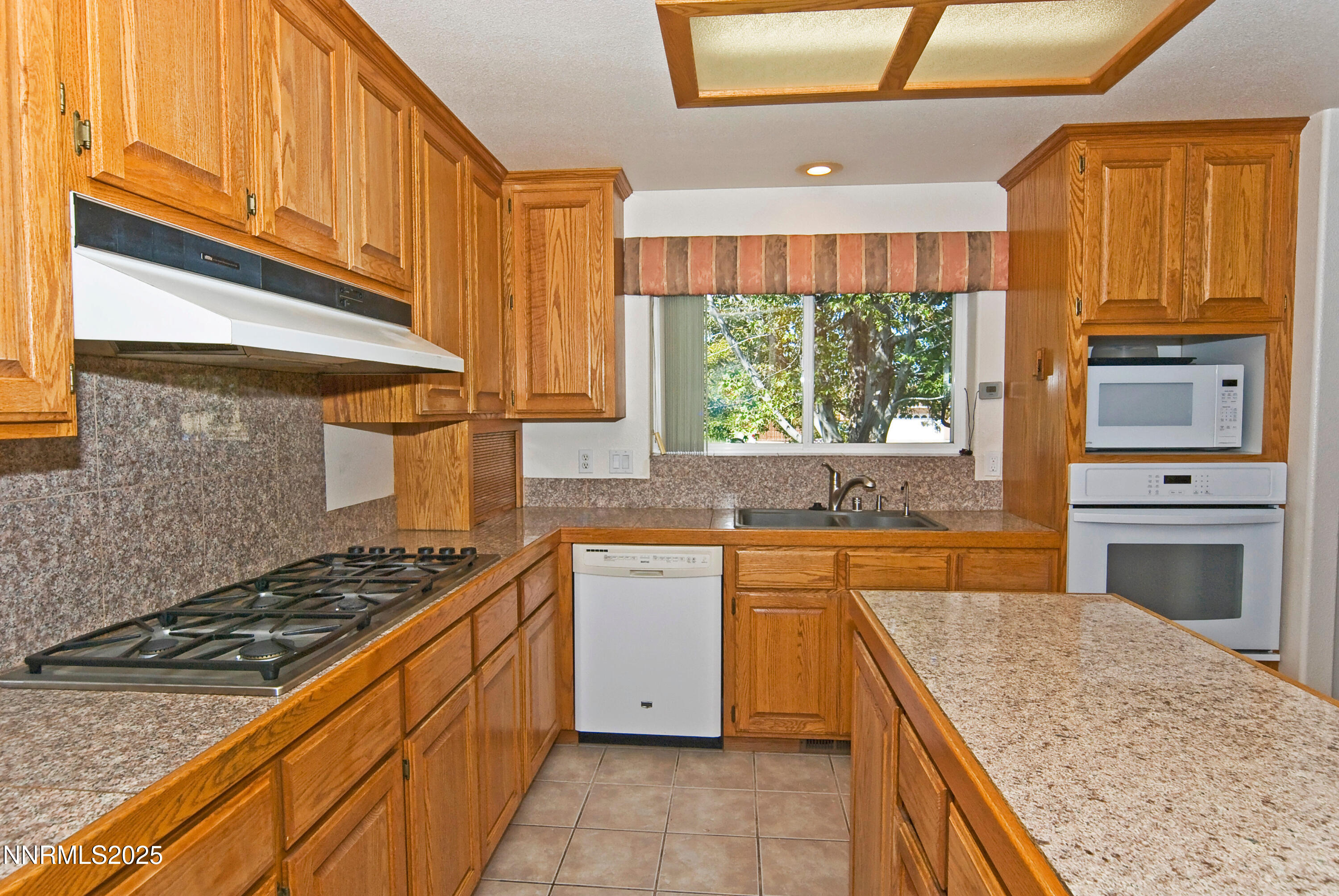 505 Hunter Park Wy Fallon NV-print-030-0