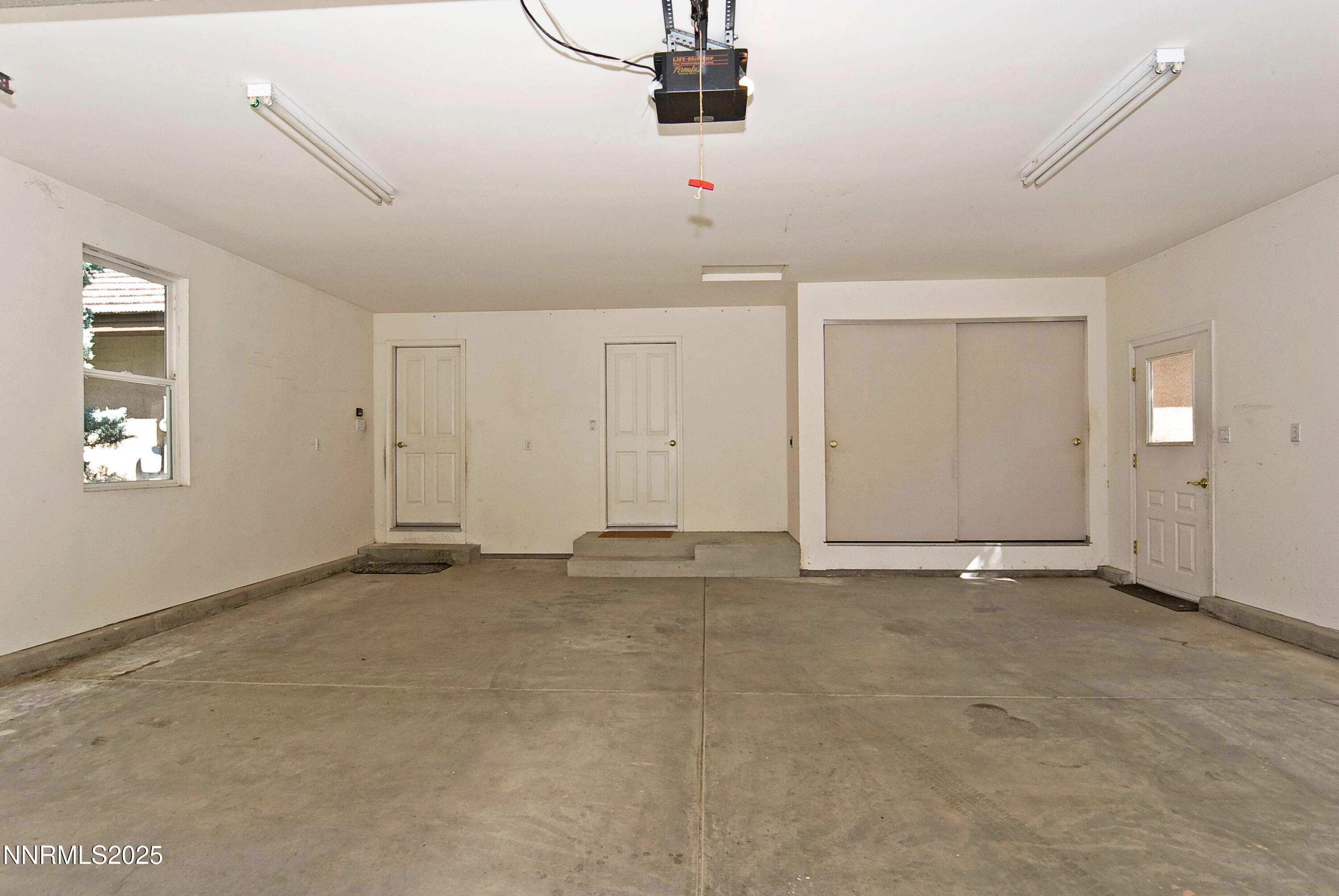 505 Hunter Park Wy Fallon NV-print-043-0