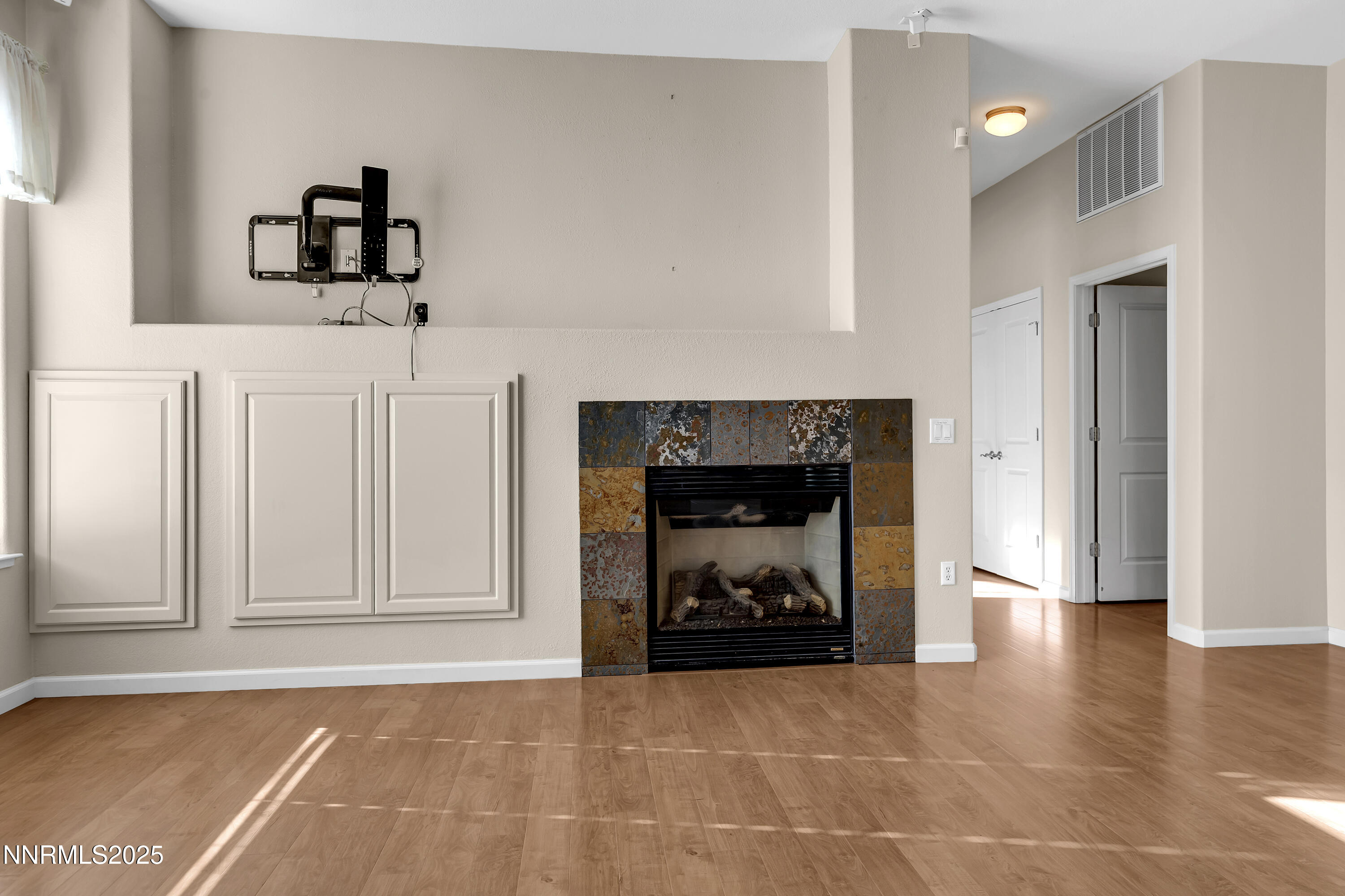 WilburMay_1802-000005