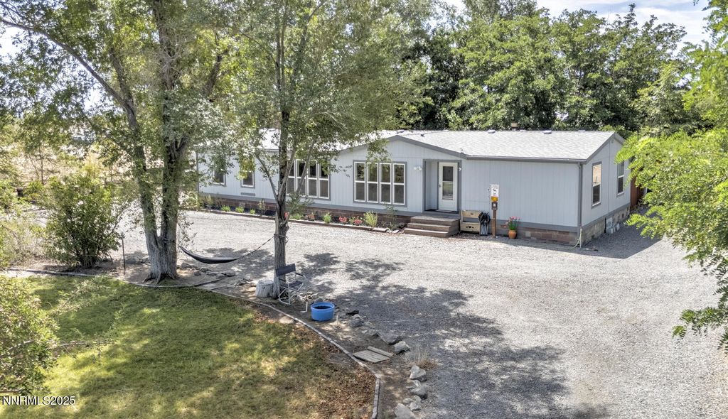 Photo of 1095 W 7th Street, Silver Springs, NV 89429 (MLS # 260001509)