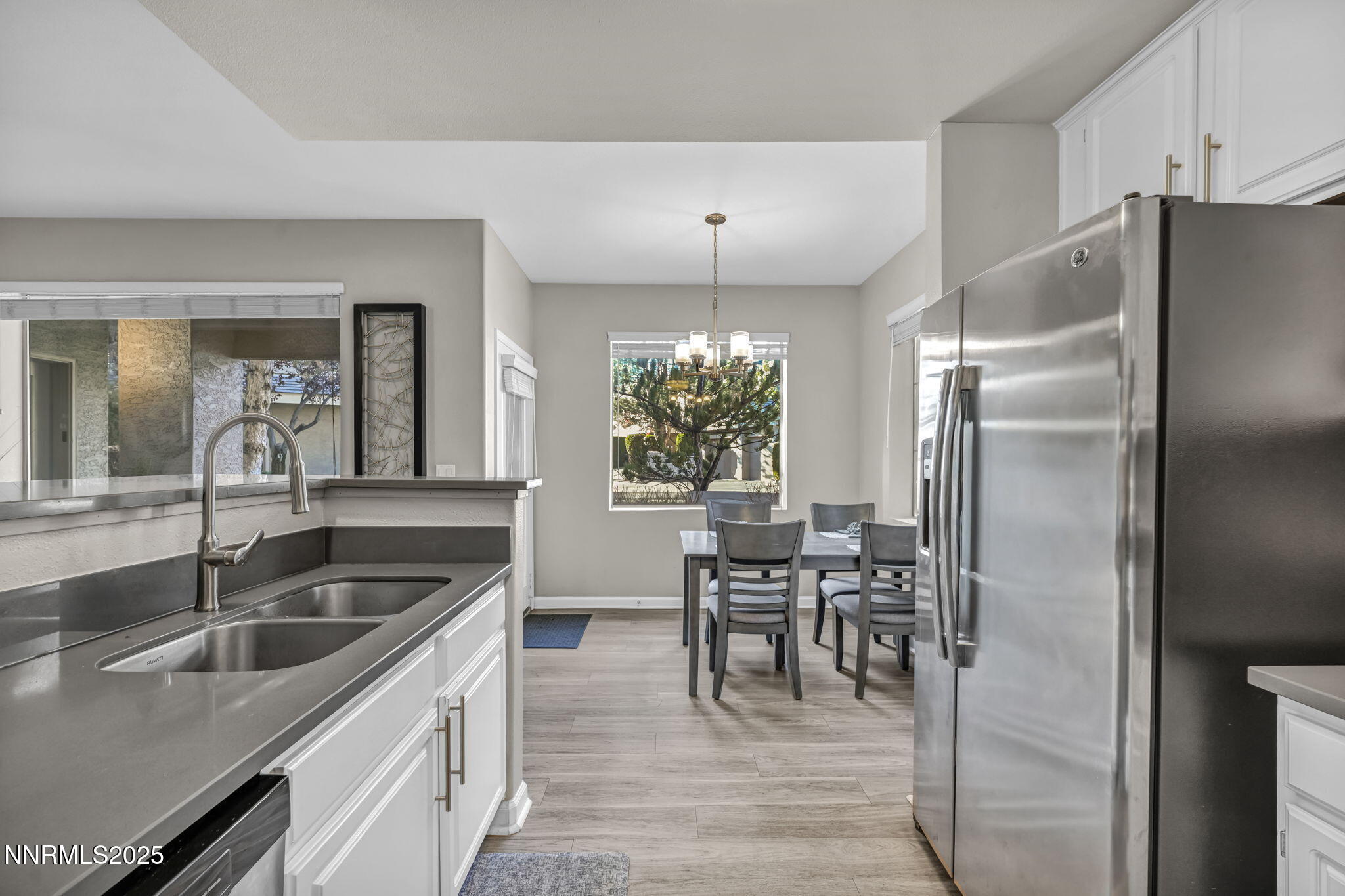 29-web-or-mls-900-s-meadows-pkwy-814