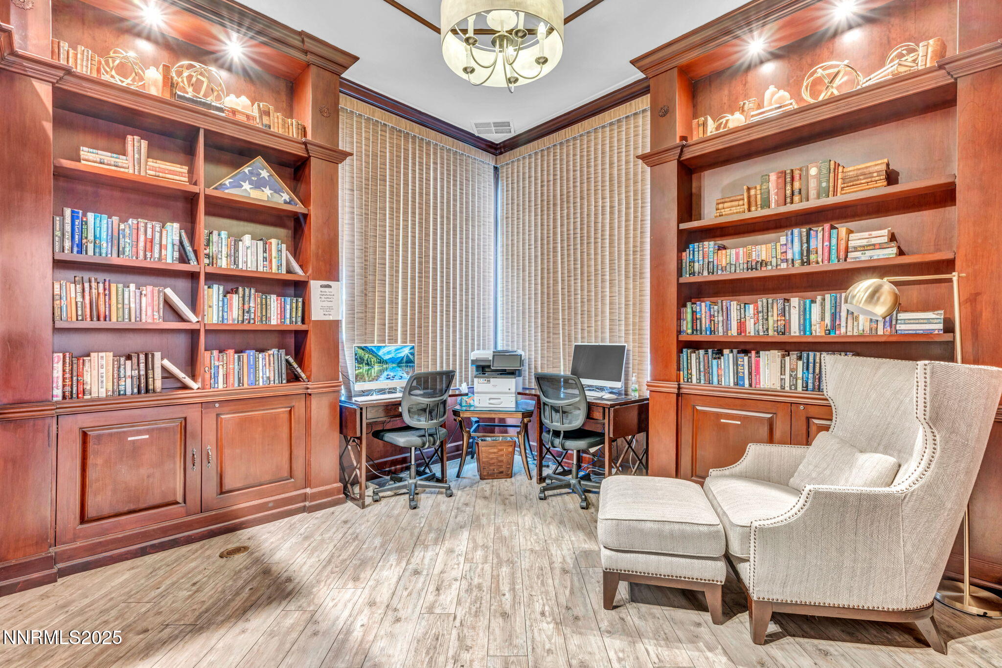 60-web-or-mls-900-s-meadows-pkwy-4311