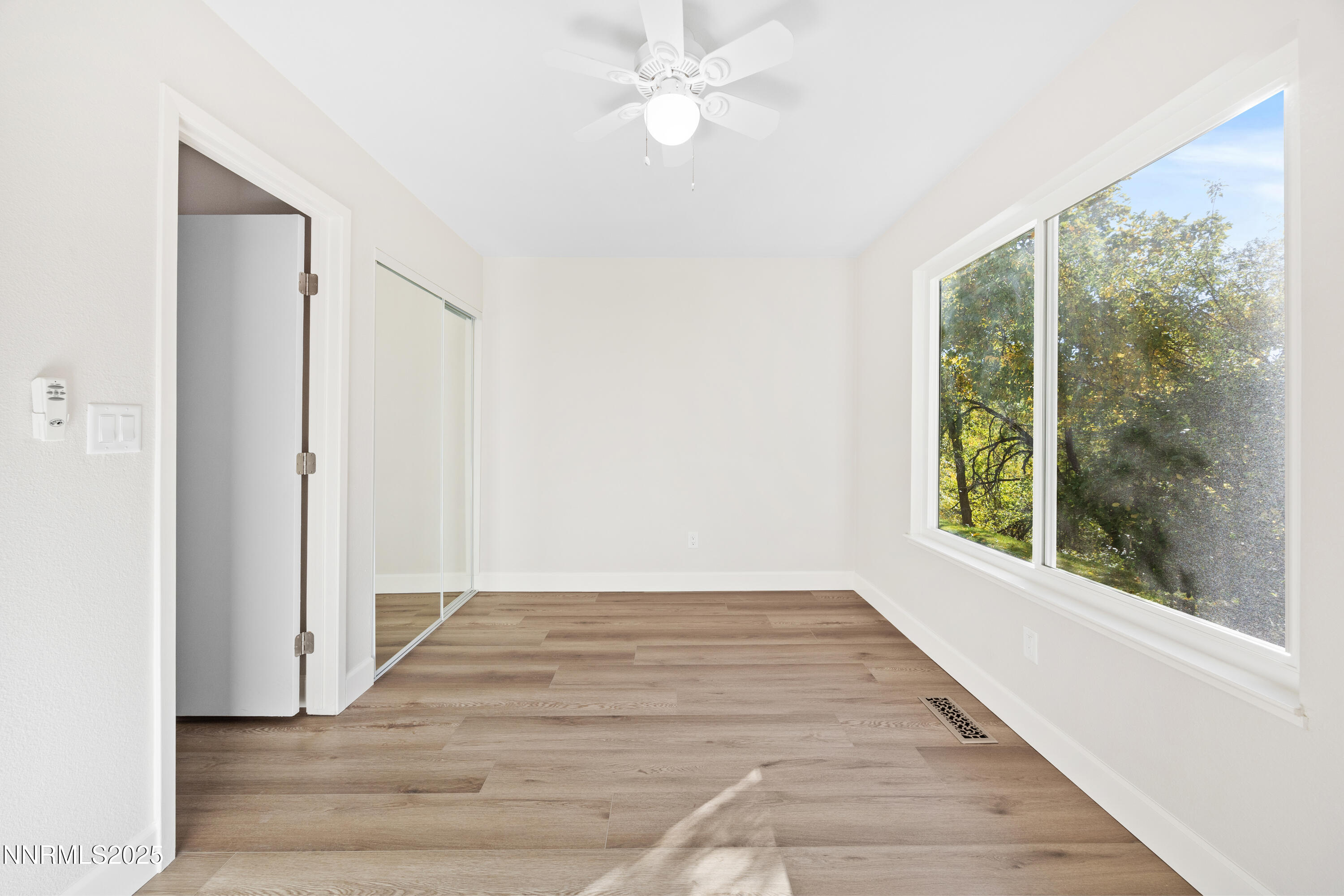 Conway downstairs BR