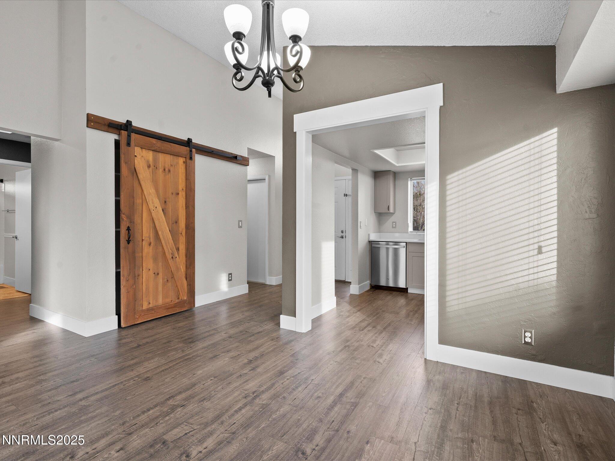 Interior_Dining_Pantry