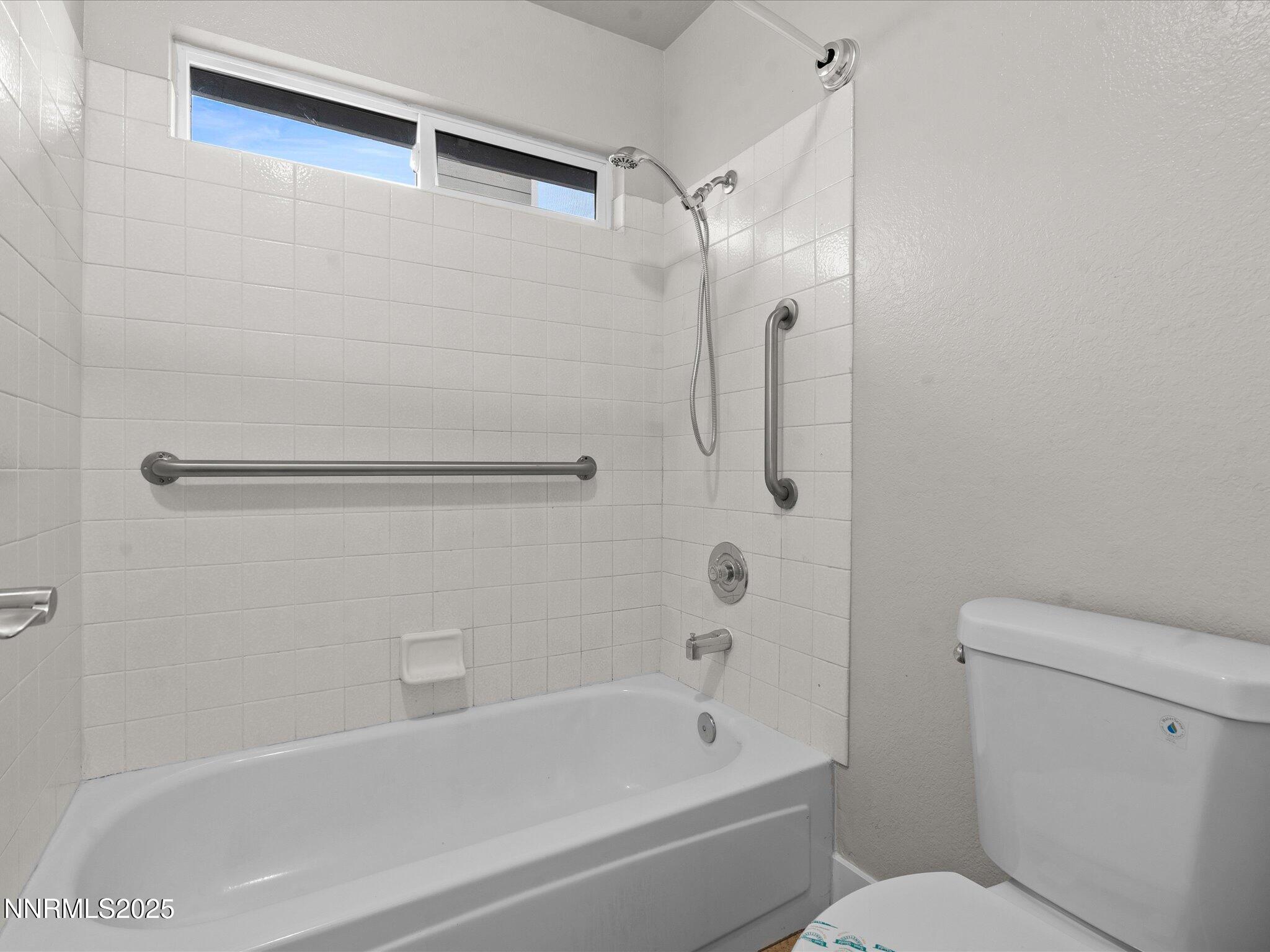 Interior_Primary_Bath