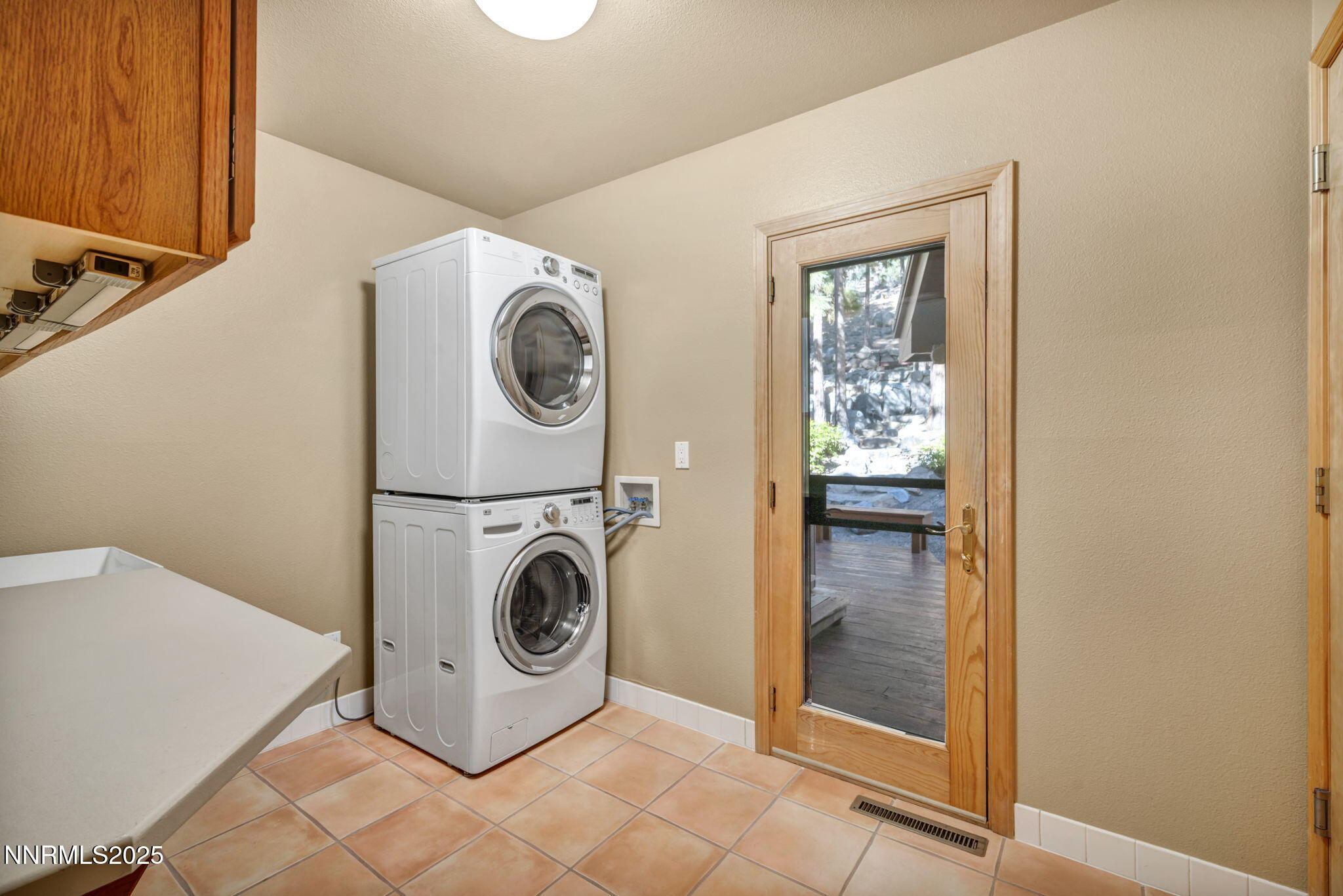 237-web-or-mls-1445-austrian-pine-rd