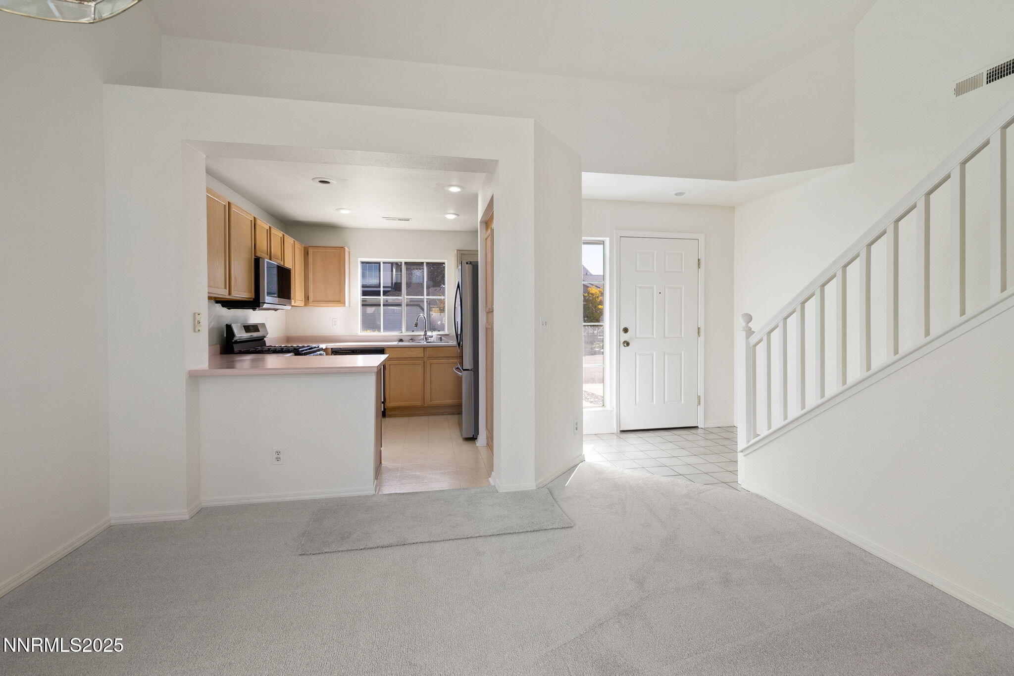 3-web-or-mls-4537 Park Rose-4