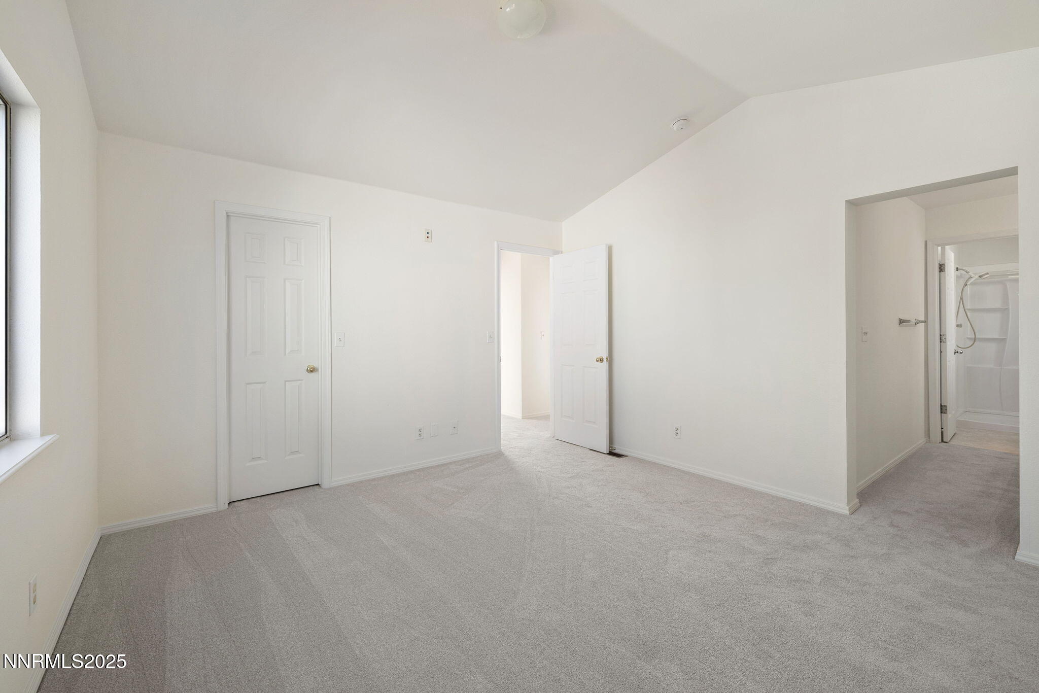 19-web-or-mls-4537 Park Rose-21