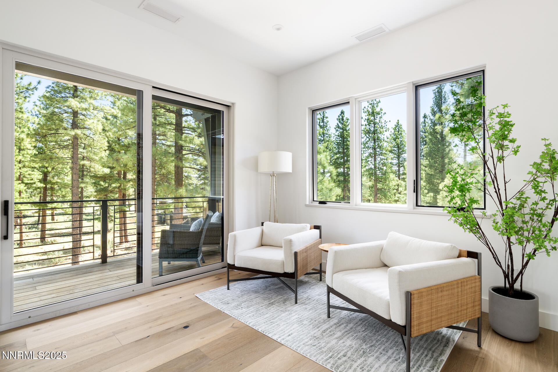 3574 Knob Point - WEB-22