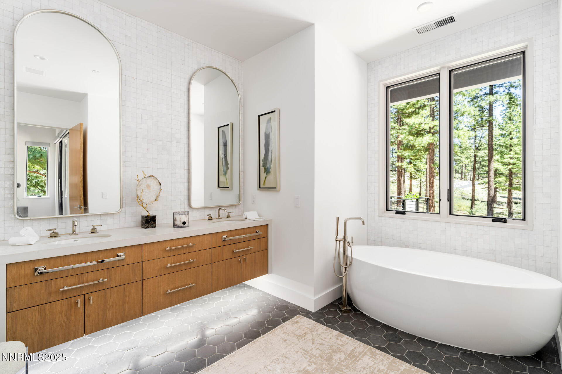 3574 Knob Point GREEN TAPE REMOVED - Web