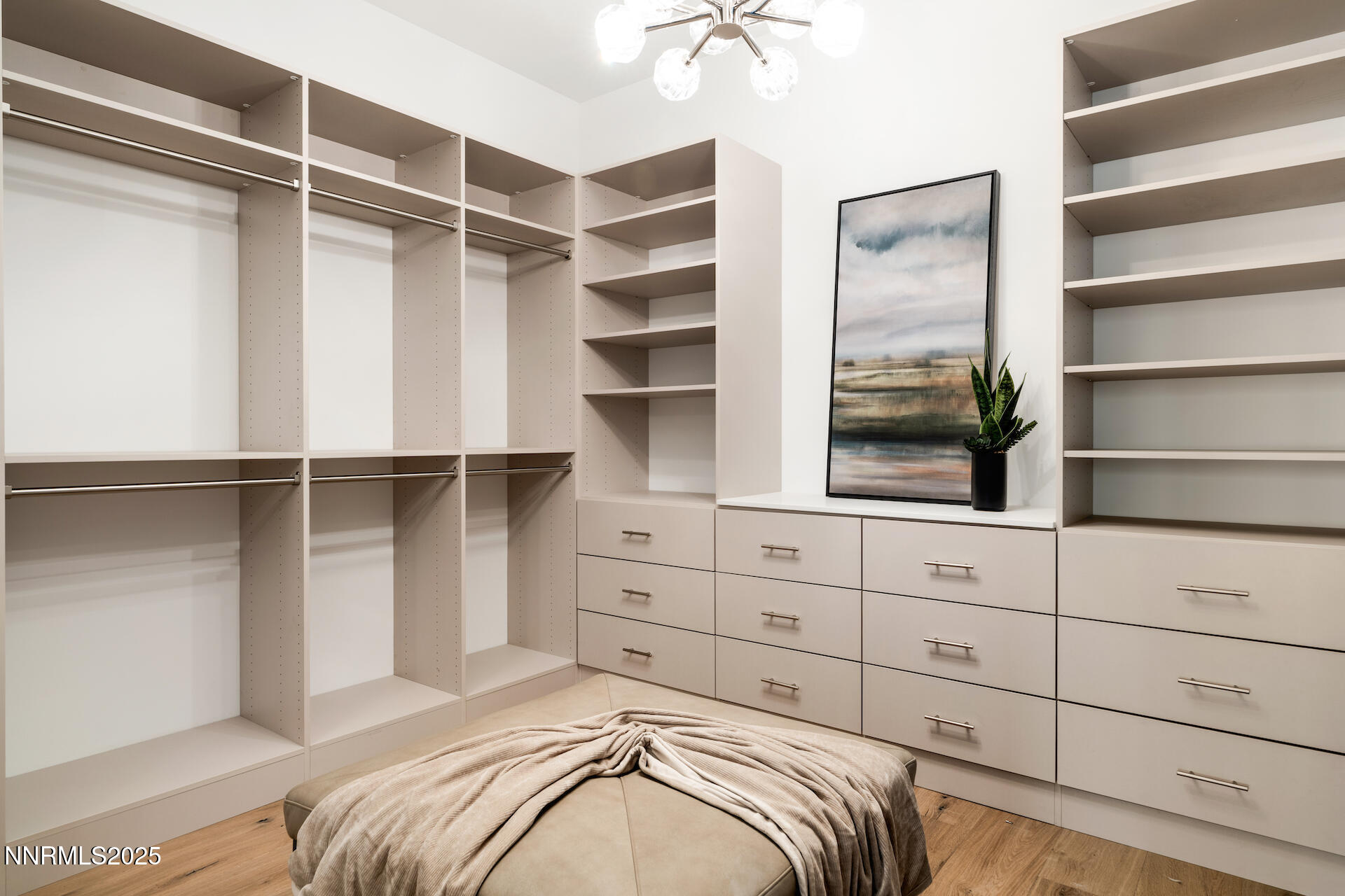 3574 Knob Point - WEB-40