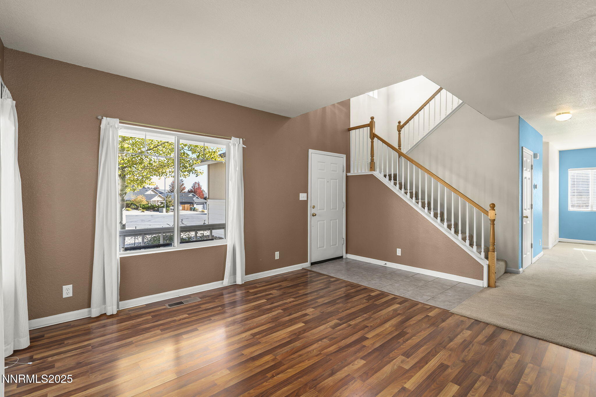 6-web-or-mls-_DSC3100