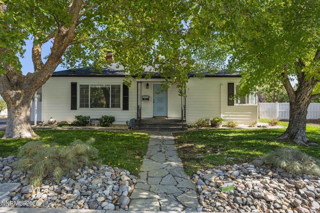 Photo of 640 Robin Street, Reno, NV 89509 (MLS # 250057149)
