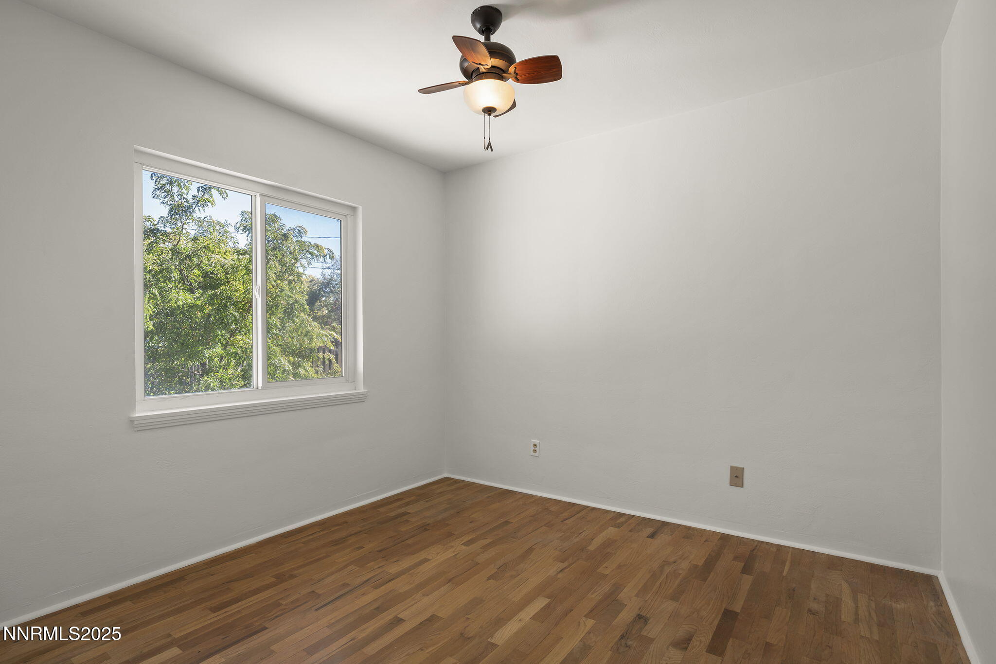 21-web-or-mls-_DSC1100