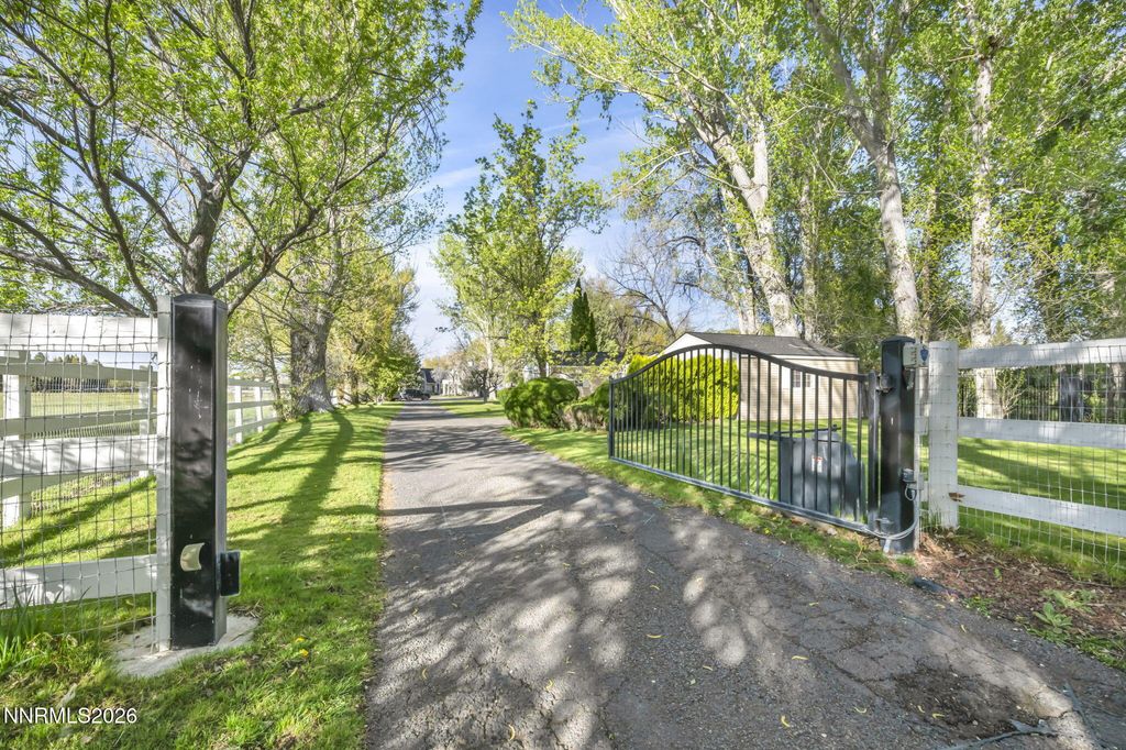 Photo of 2501 Holcomb Ranch Lane, Reno, NV 89511 (MLS # 260004222)