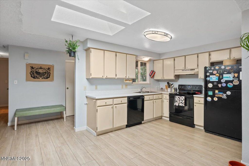 Photo of 3040 Chavez Drive, Reno, NV 89502 (MLS # 260001681)