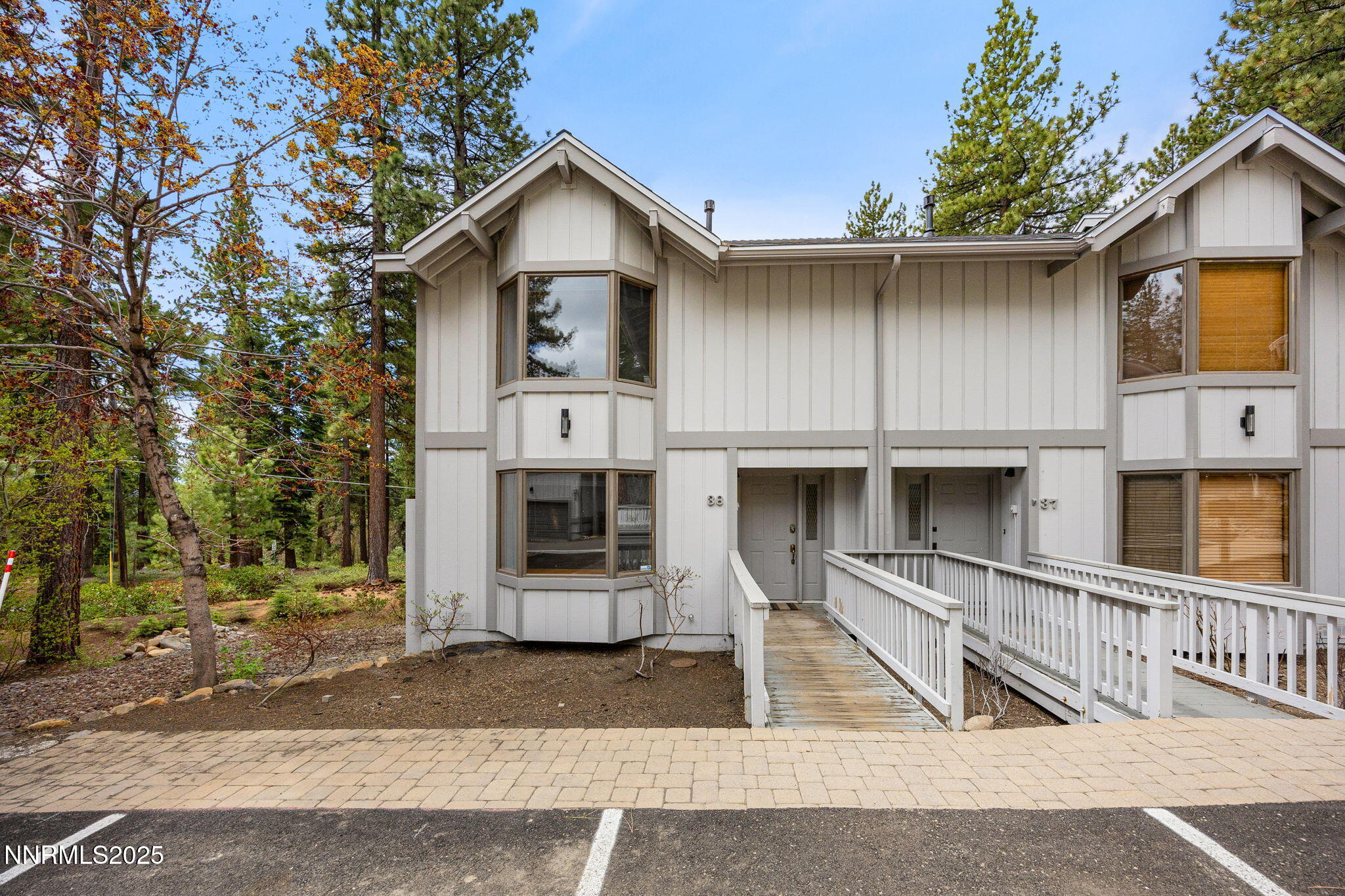 36-web-or-mls-908 Harrold-31