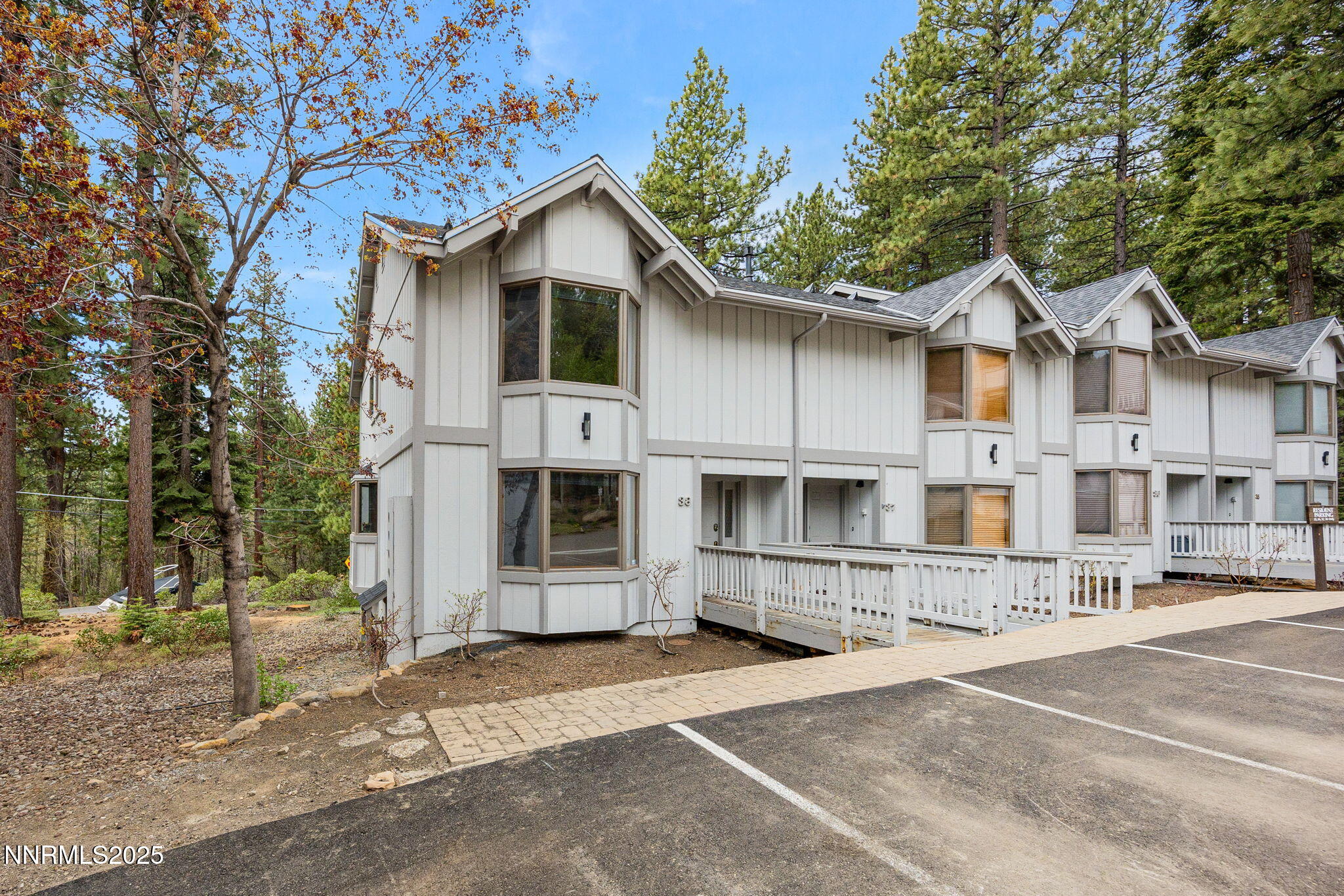 38-web-or-mls-908 Harrold-33