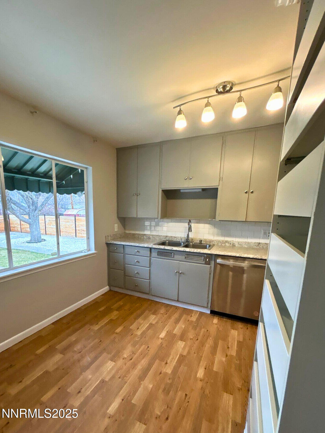 b7768f3d-1b1b-4968-b987-2de443a3835e