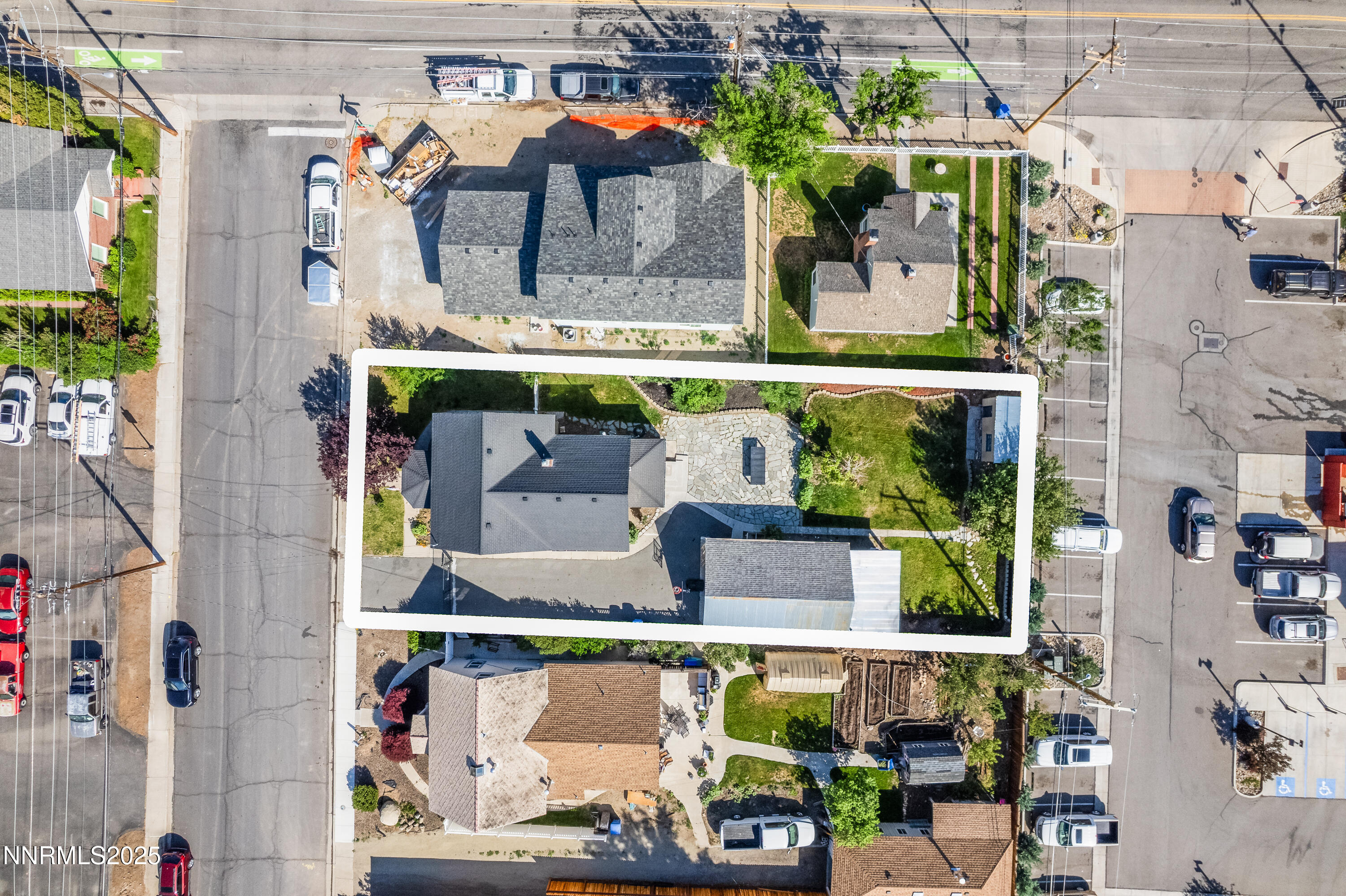 1417 Douglas Avenue