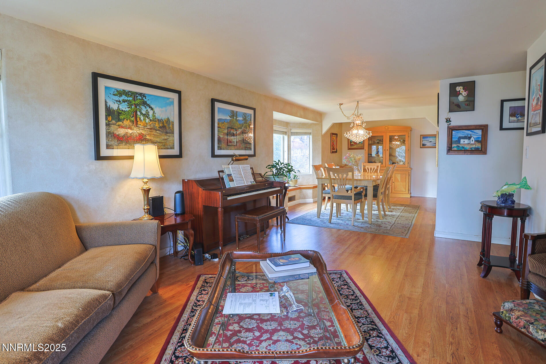 1659 Davidson_Livingroom-1