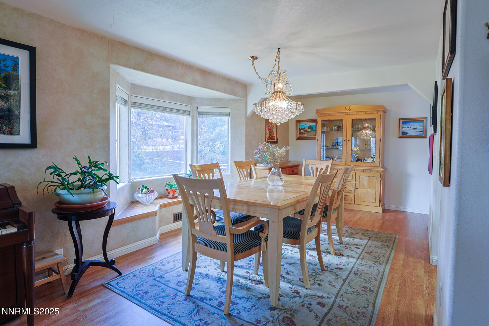 1659 Davidson_Dining_room-2