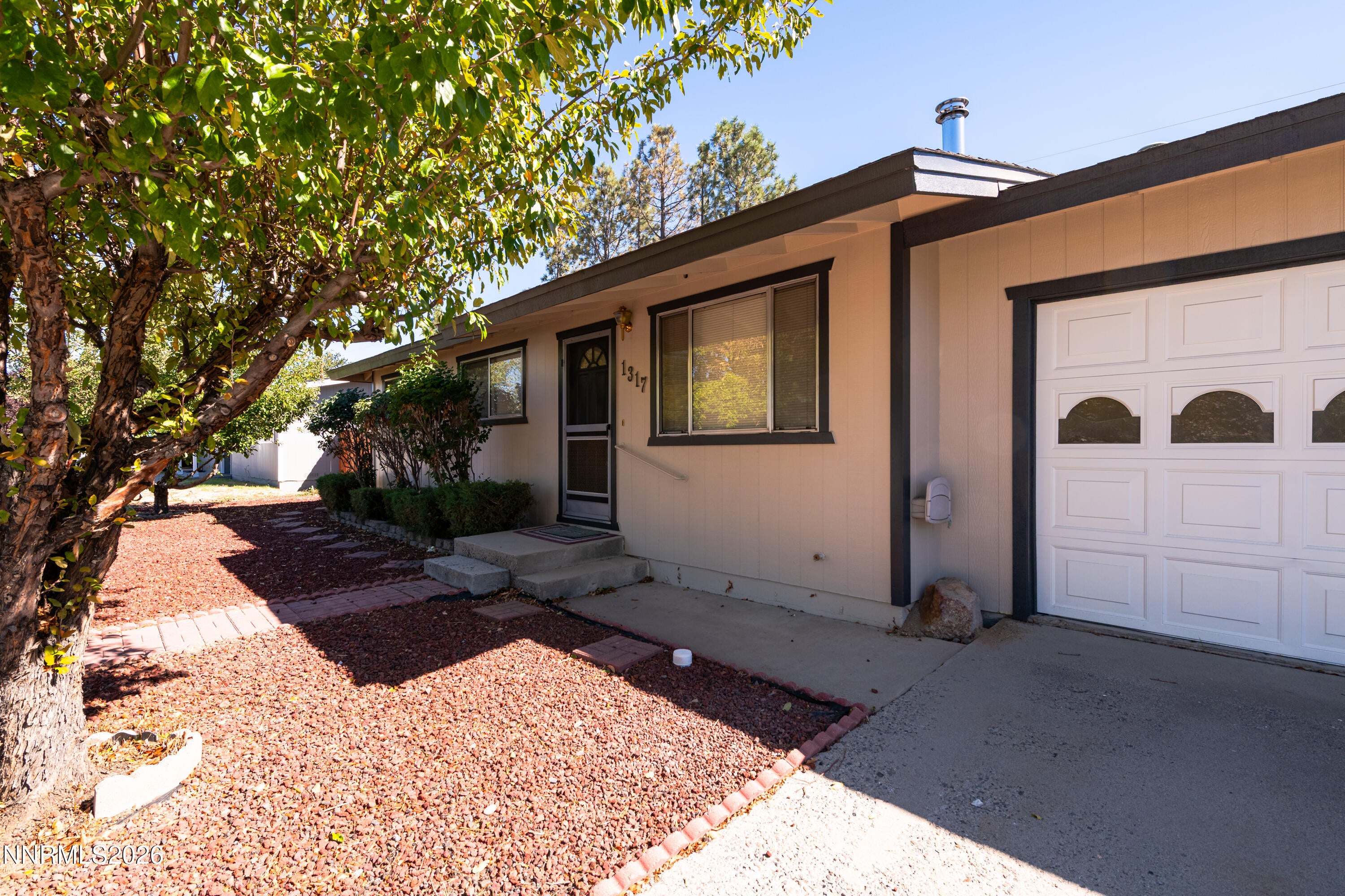 1317 Toiyabe Avenue
