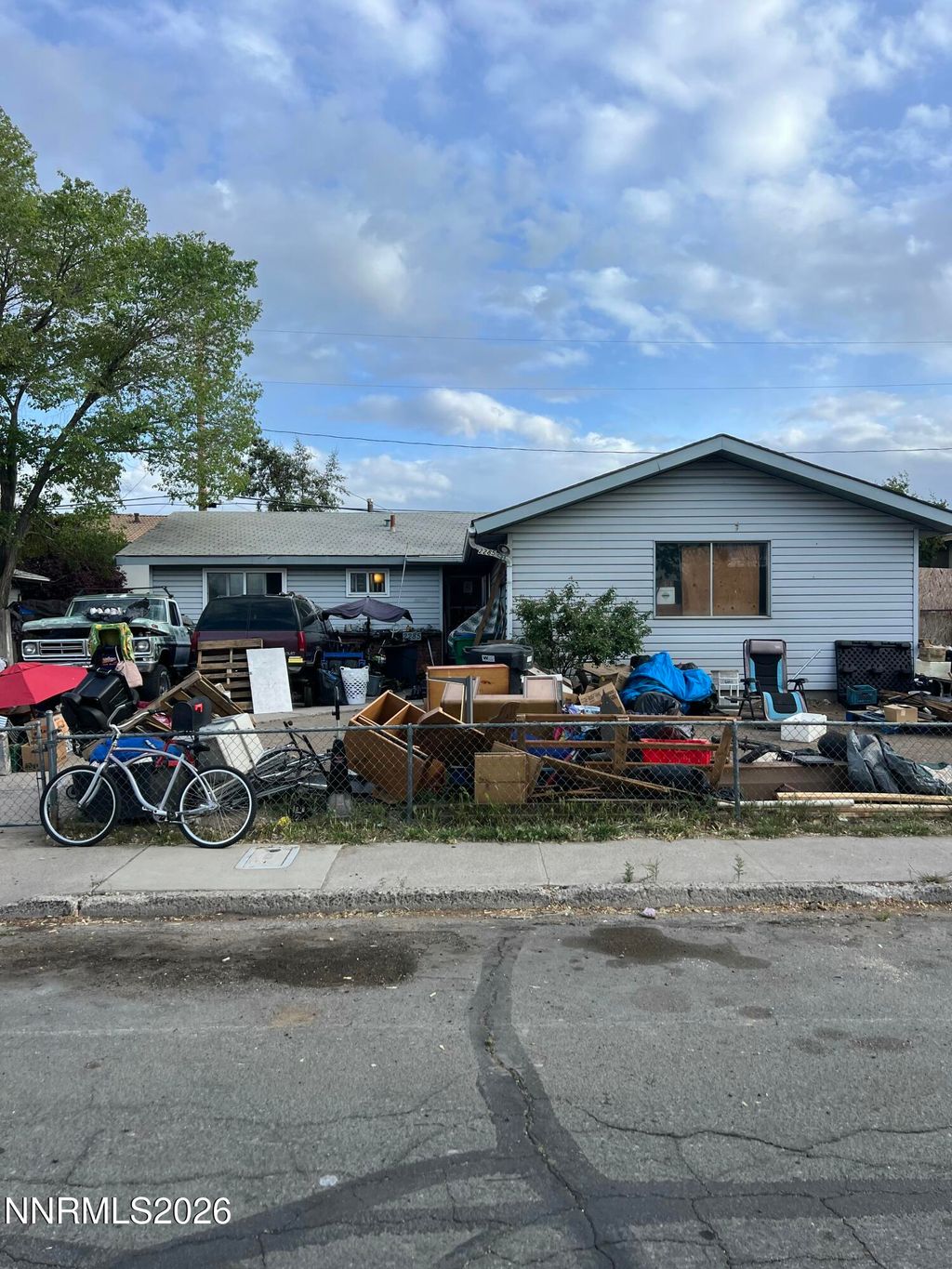 Photo of 2285 Jessie Avenue, Sparks, NV 89431 (MLS # 260005510)