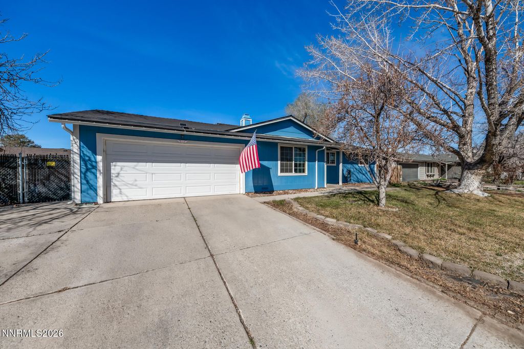 Photo of 370 Maple Street, Fernley, NV 89408 (MLS # 260002874)