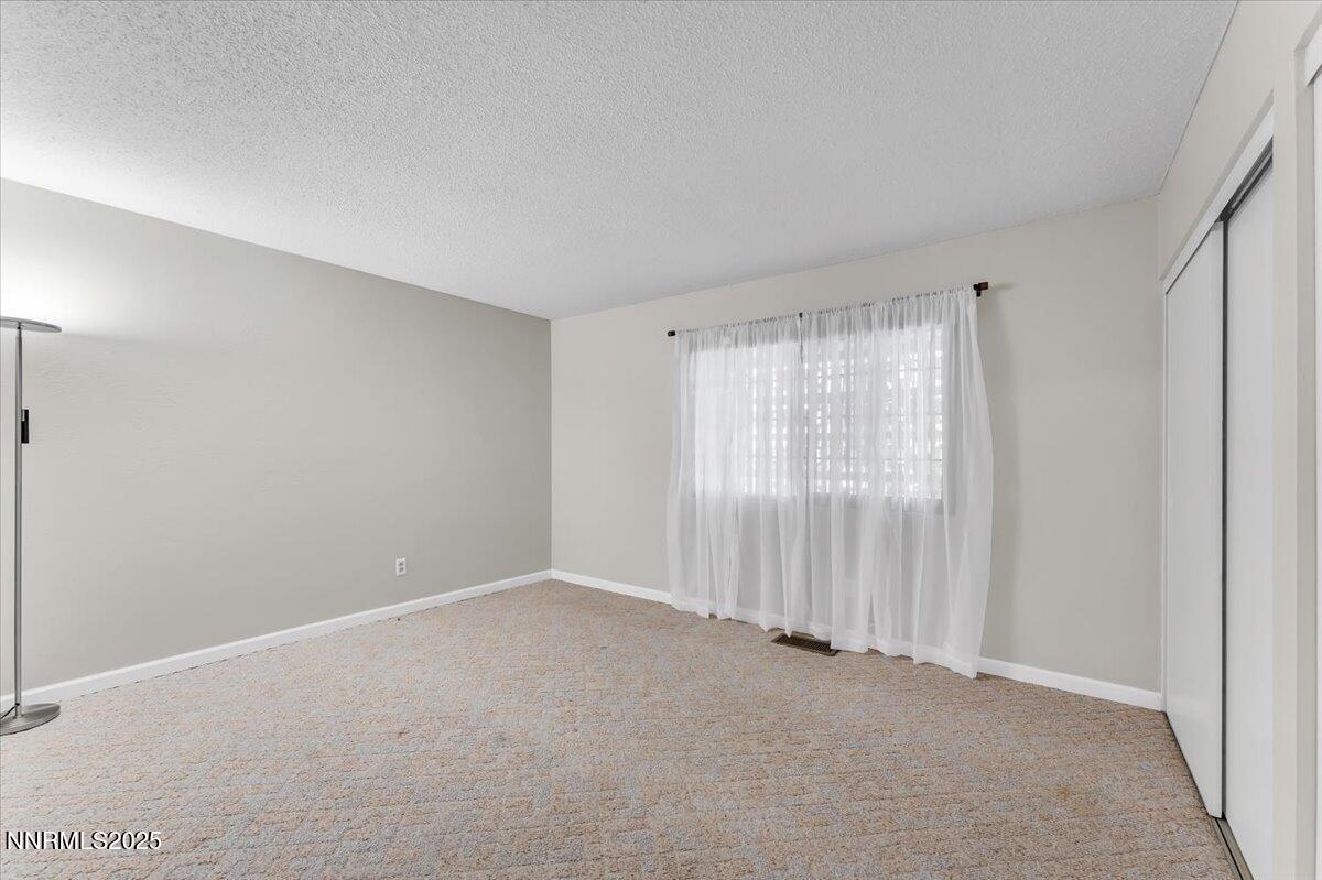 19-1835 Van Ness Ave Reno NV 89503 (26 o