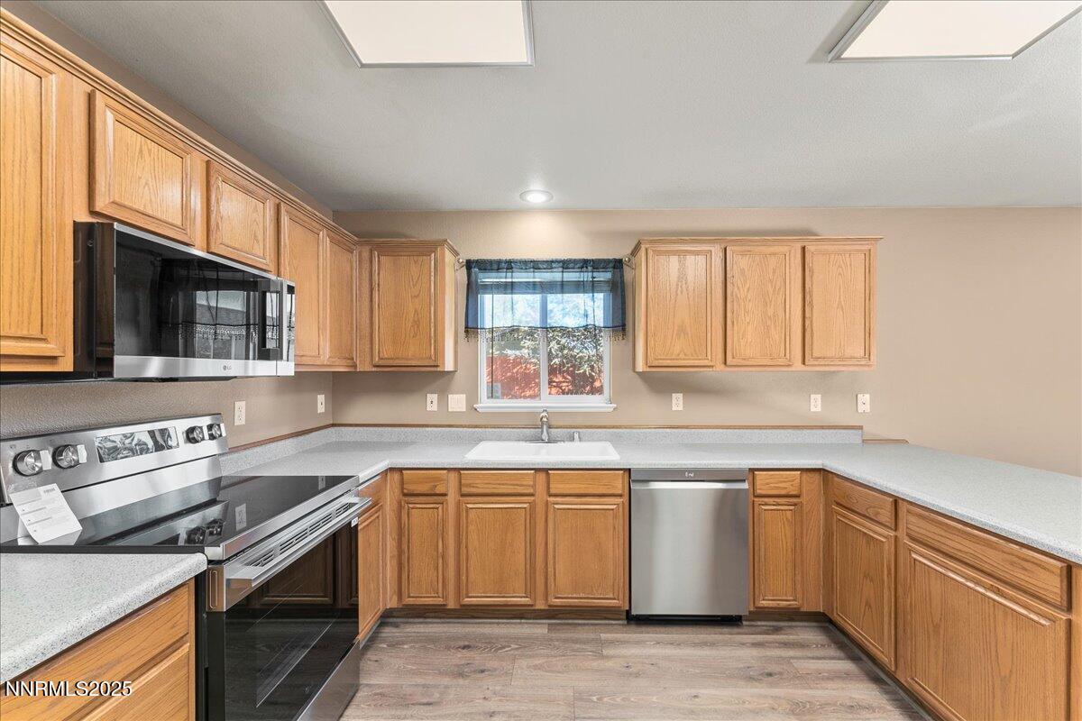 16-18119 Cherryleaf Court Reno NV 89508