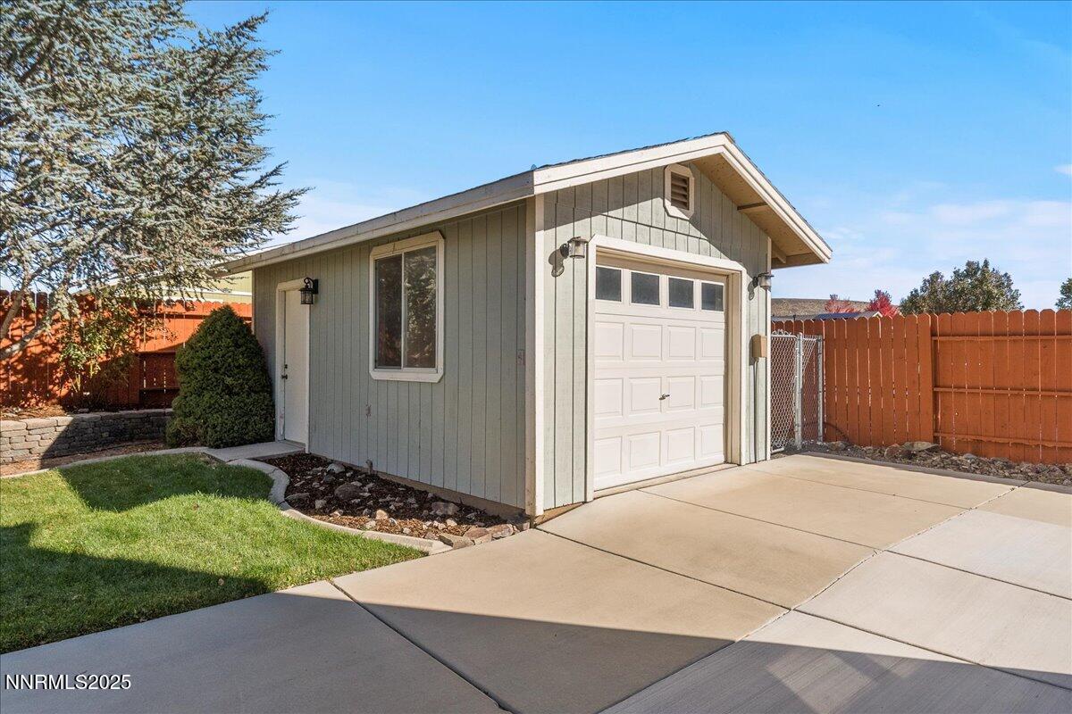 39-18119 Cherryleaf Court Reno NV 89508