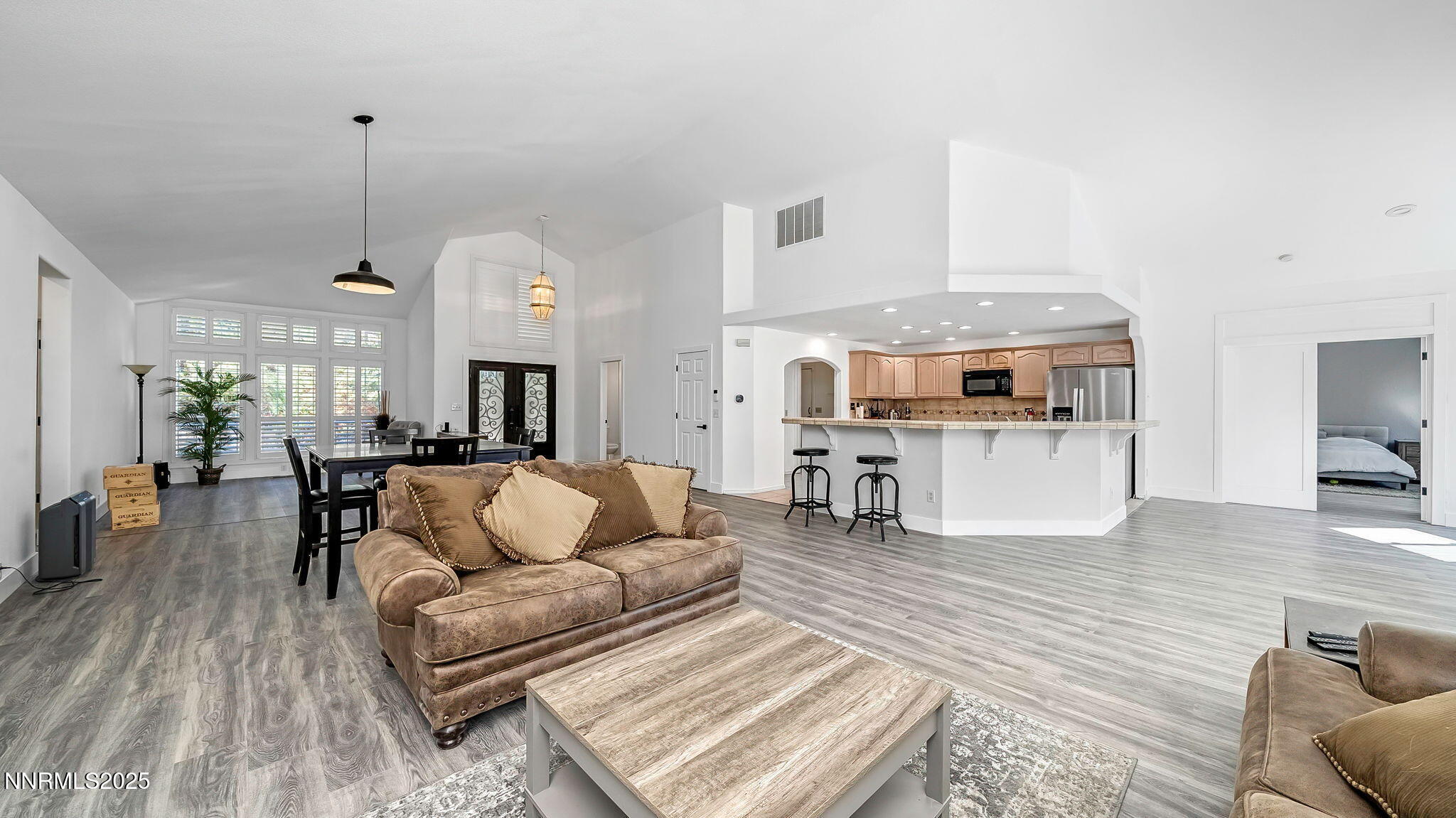 14-DSC04603_5_6_7-Edit