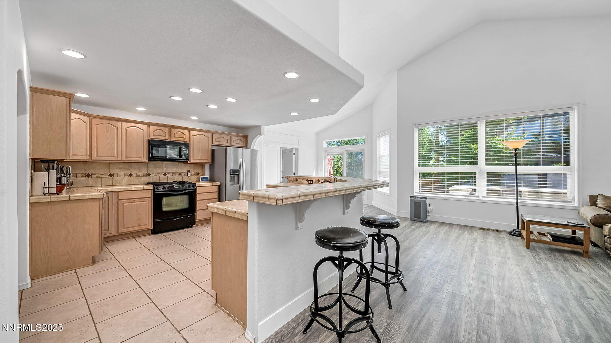 15-DSC04620_1_2_3-Edit