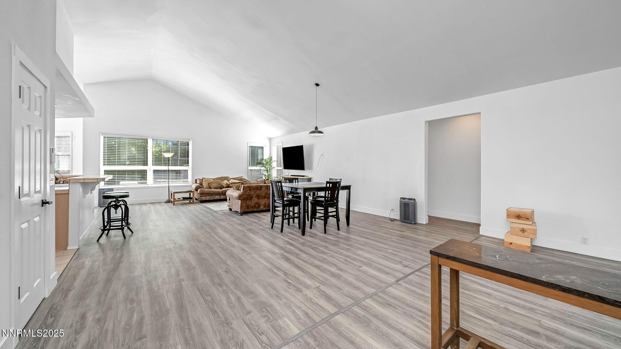 3-DSC04538_39_40_41-Edit