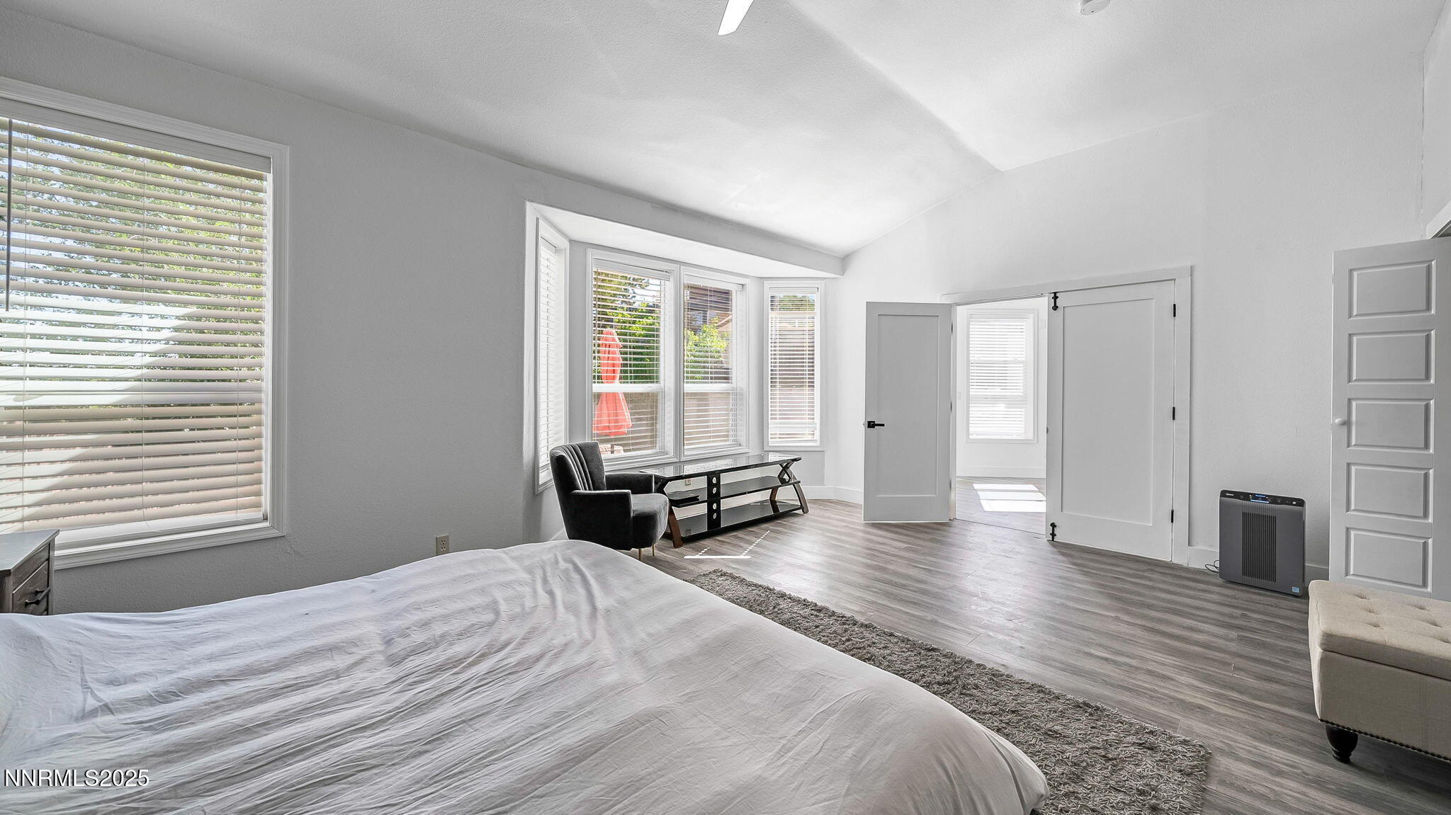 27-DSC04680_1_2_4-Edit