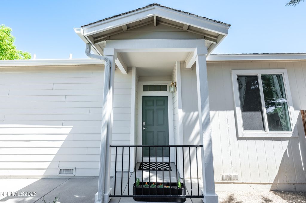 Photo of 2100 Sapphire Ridge Way, Reno, NV 89523 (MLS # 260006141)