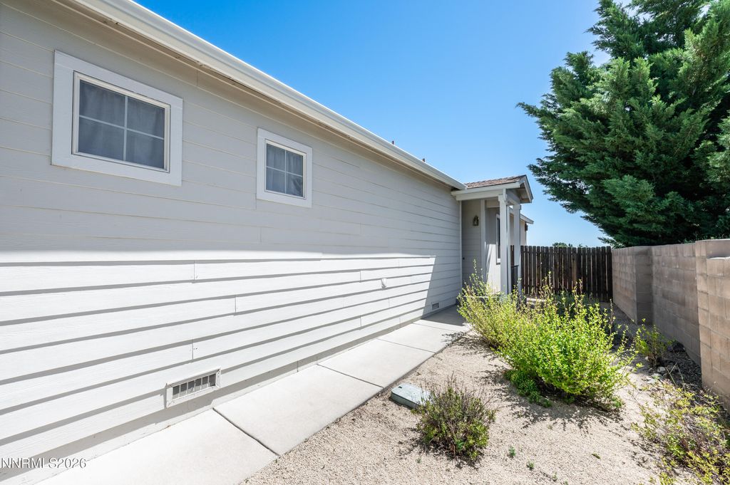 Photo of 2100 Sapphire Ridge Way, Reno, NV 89523 (MLS # 260006141)