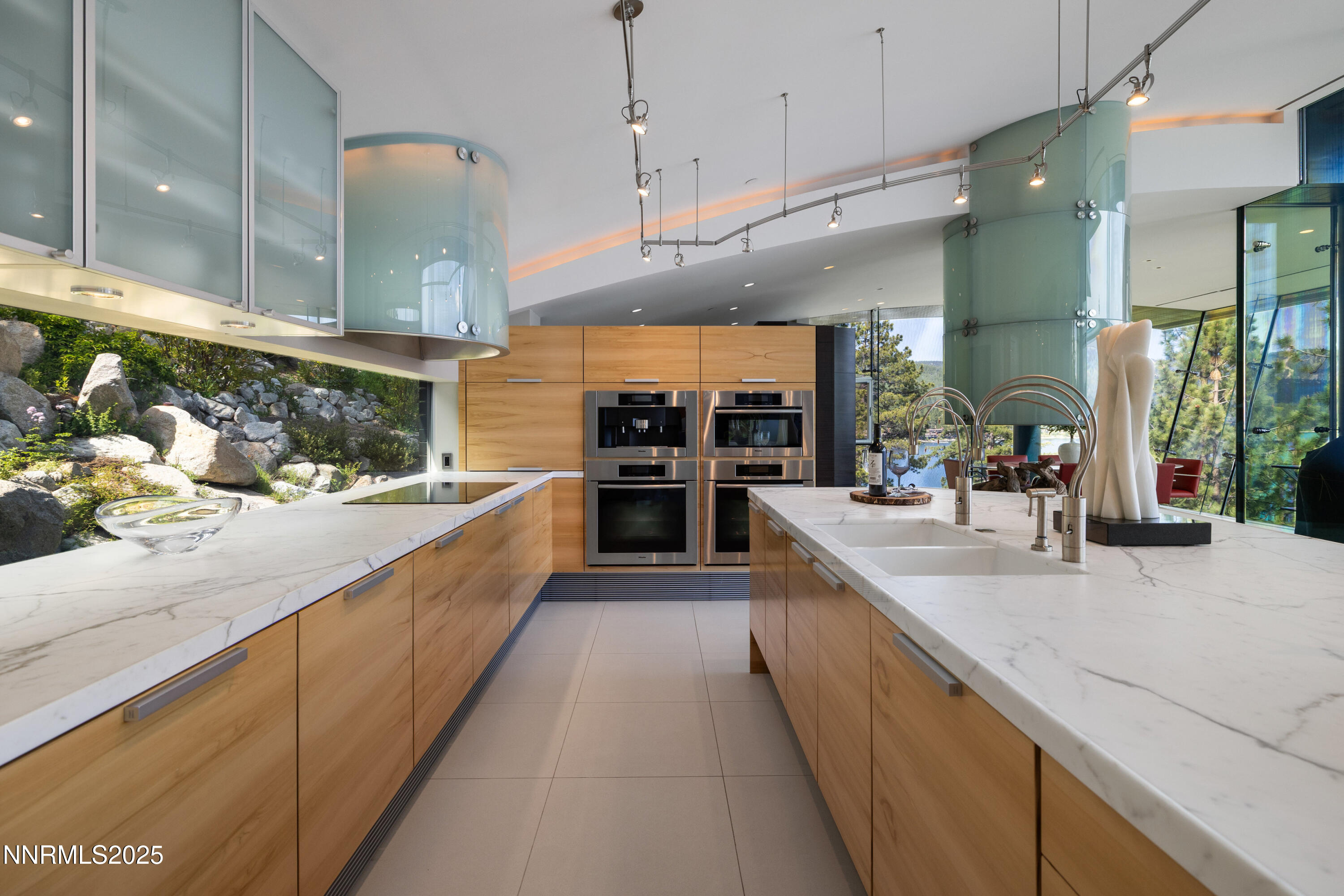 015_64-print-530_gonowabie-48_379